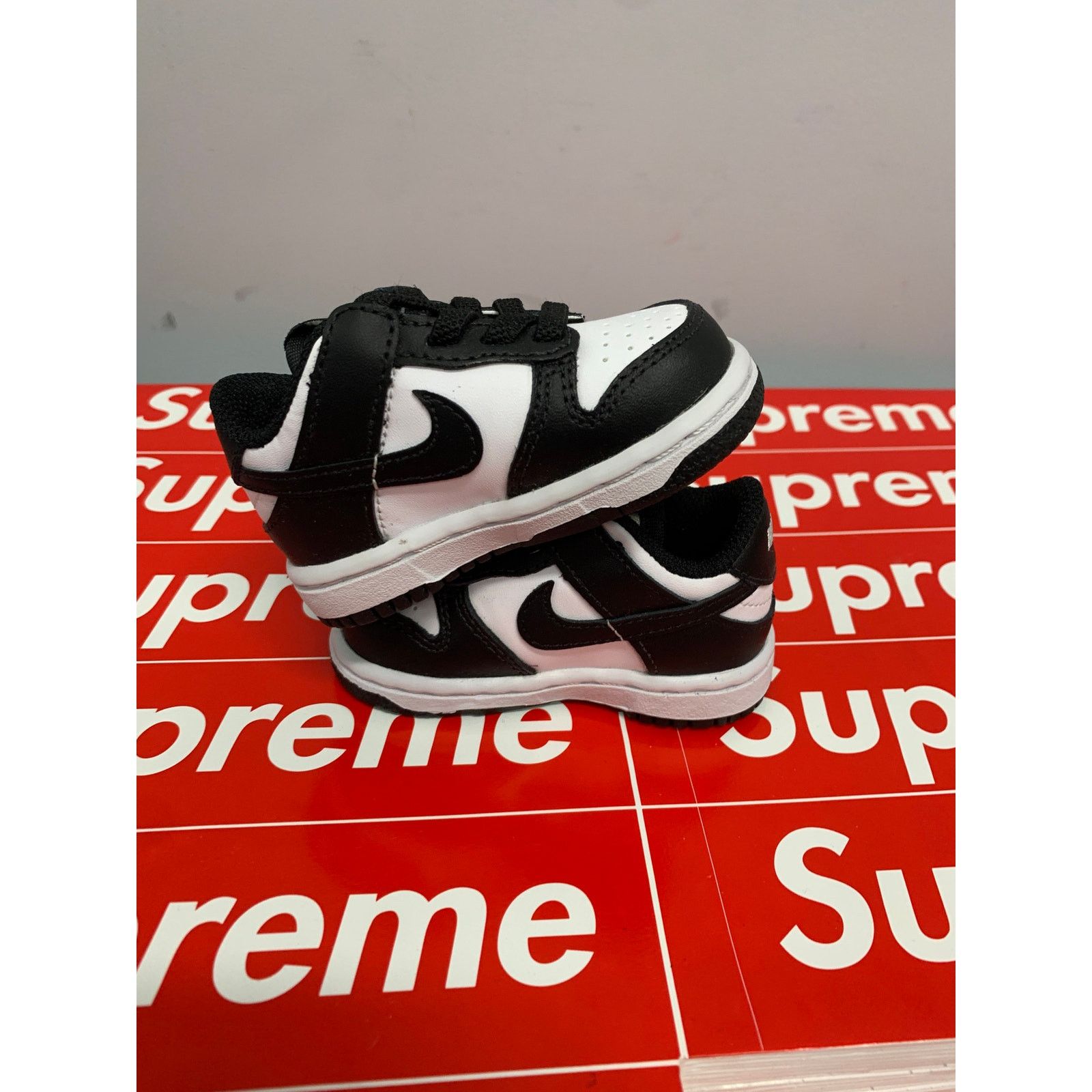 Nike Nike Dunk Low Retro White Black Panda Toddler 3C SHIPS NOW Size US 5 / EU 37 - 5 Thumbnail