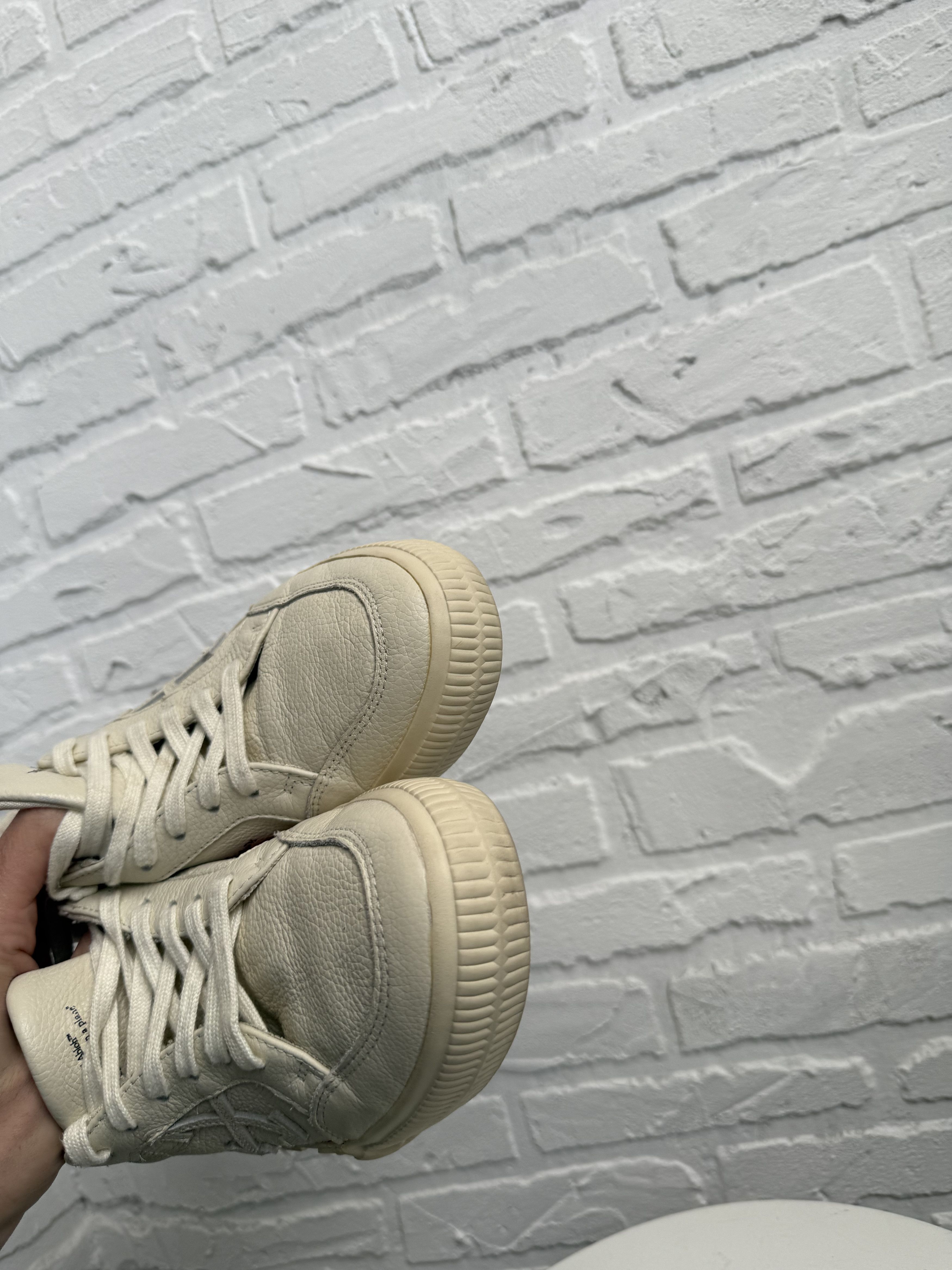 Off-White Off-White Leather Vulcanized Low sneakers cream white Size US 6 / IT 36 - 10 Thumbnail