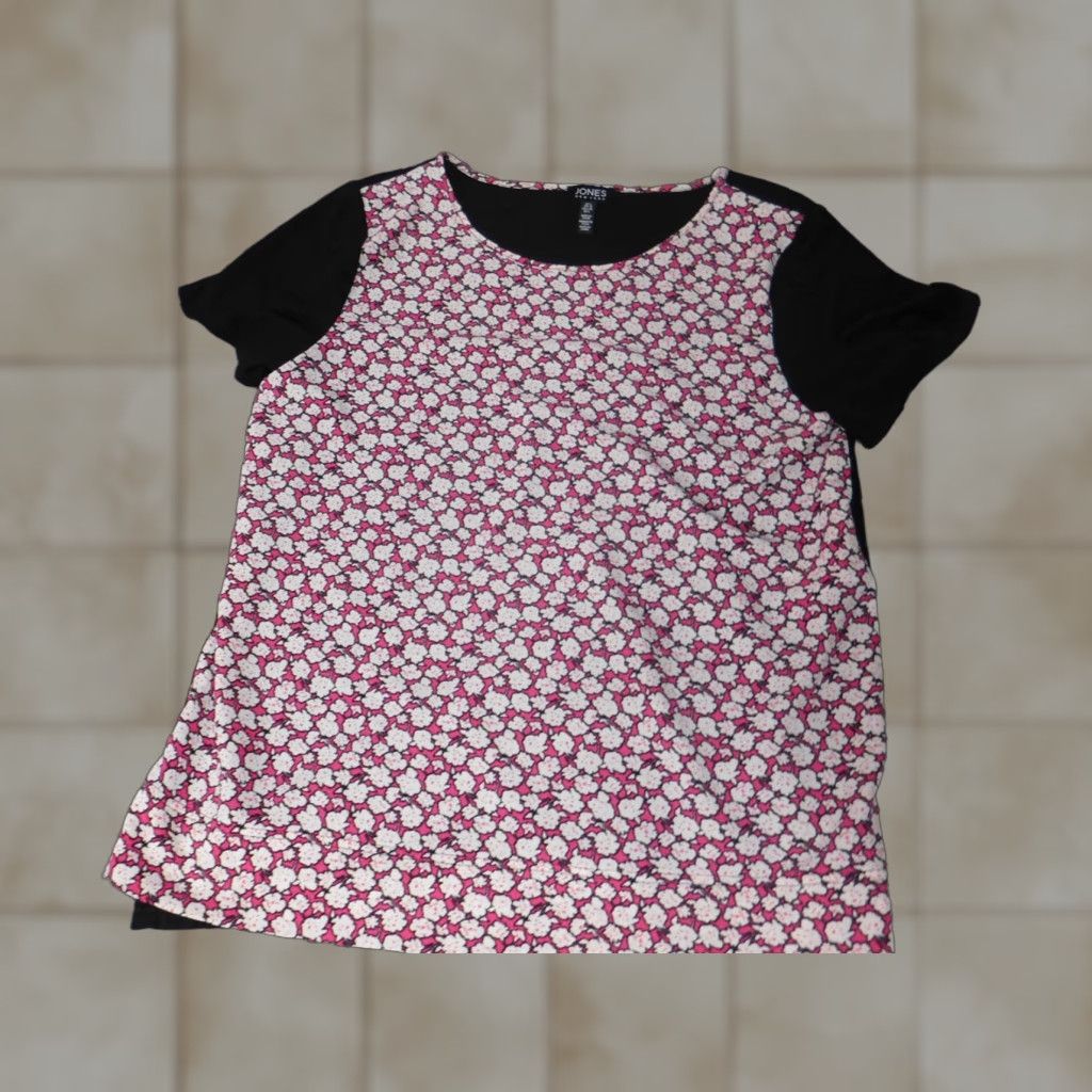 Jones New York Jones New York Womens Blouse L Red Floral Cap Sleeve Crew Neck Top Blouse Womens Size L / US 10 / IT 46 - 1 Thumbnail