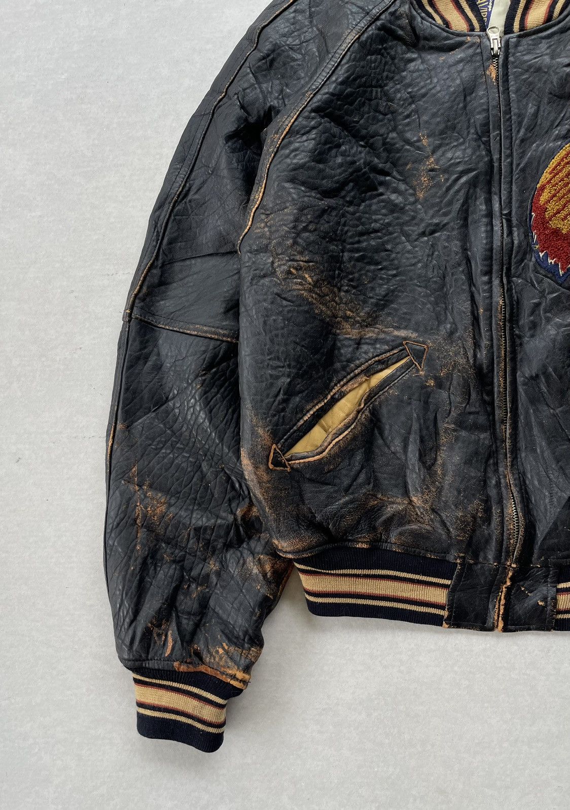 Avirex 🔥VINTAGE AVIREX TOMAHAWKS INDIAN LOGO LEATHER VARSITY JACKET Size US S / EU 44-46 / 1 - 5 Thumbnail