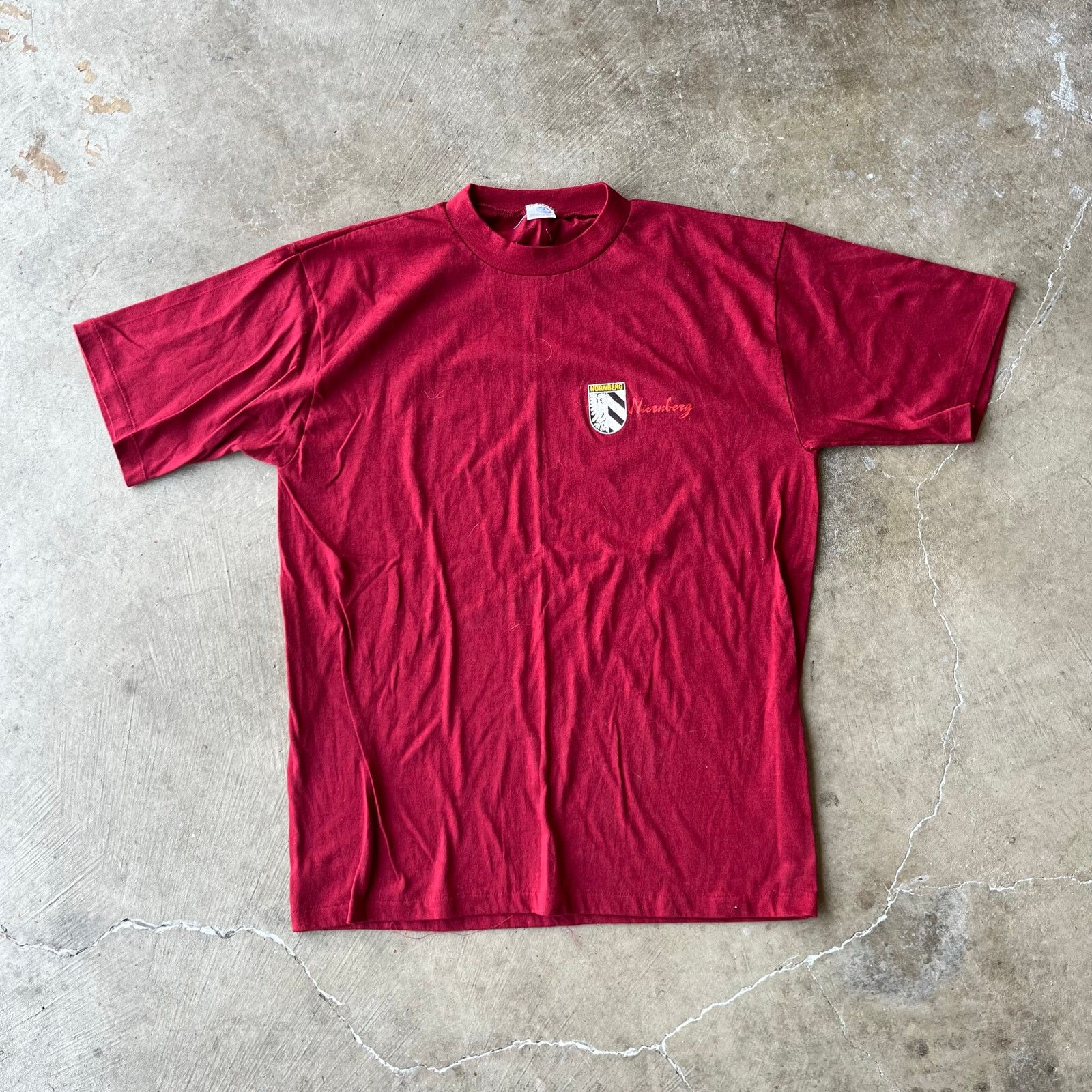 Vintage VINTAGE 80S NURNBERG SHIRT RED GERMANY CITY XL Size US XL / EU 56 / 4 - 1 Thumbnail