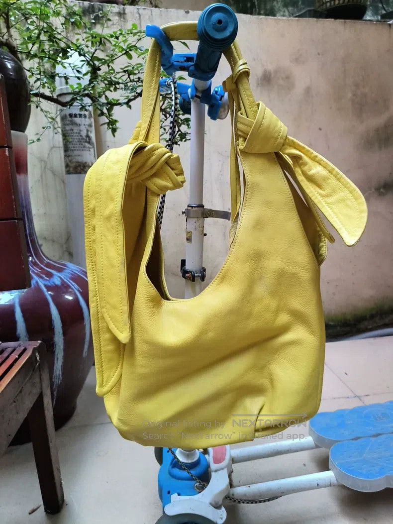 Vivienne Westwood Vivienne Westwood size os Lemon yellow shoulder bag, classi Size ONE SIZE - 7 Thumbnail