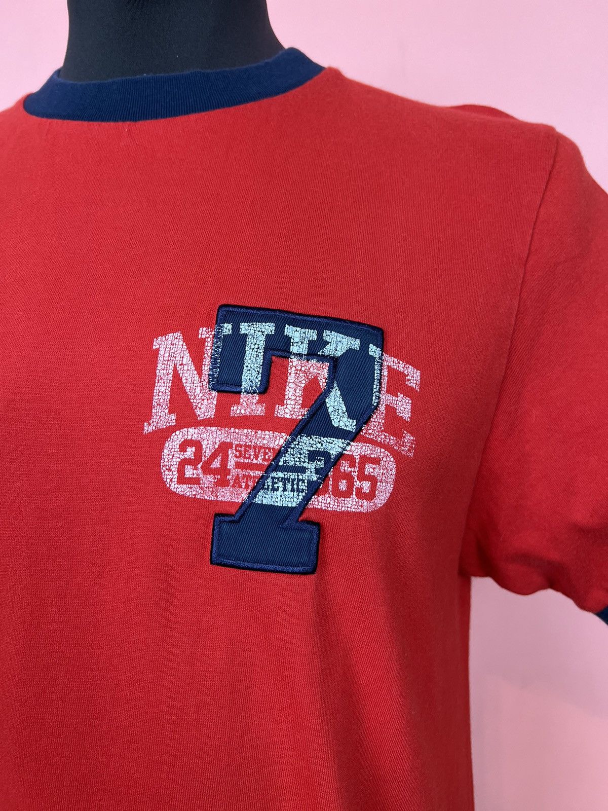Nike × Other × Vintage Nike vintage rare tee shirt casual y2k Size US M / EU 48-50 / 2 - 4 Thumbnail