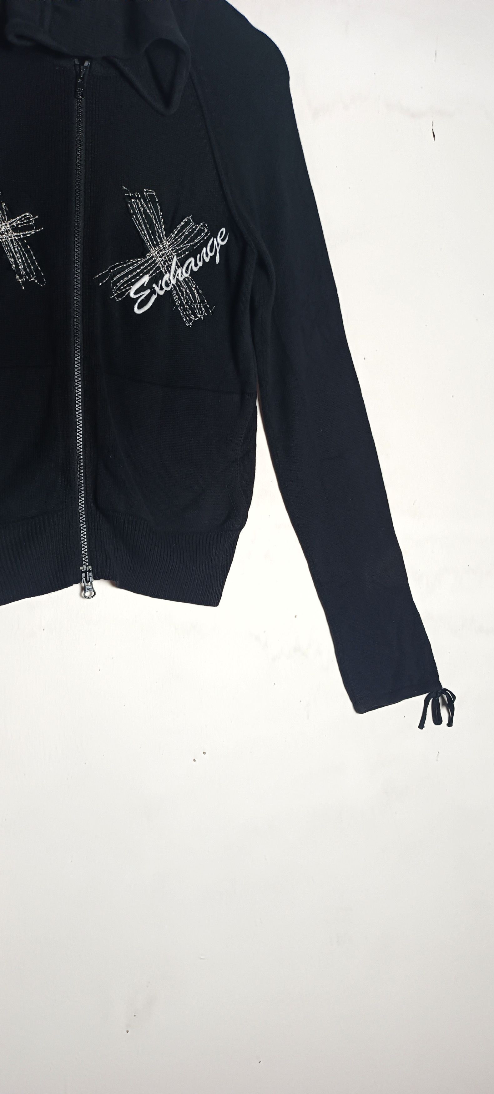 Armani A/X ARMANI EXCHANGE Black Embroidered Zip hoodie Size US M / EU 48-50 / 2 - 4 Thumbnail