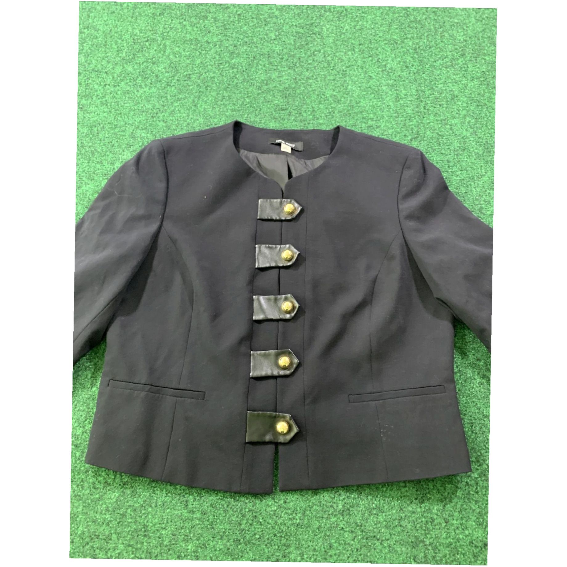 Nine West Nine West Women's Black Gold like Button Detail Snap Blazer Size 10 With Pockets Size L / US 10 / IT 46 - 1 Thumbnail