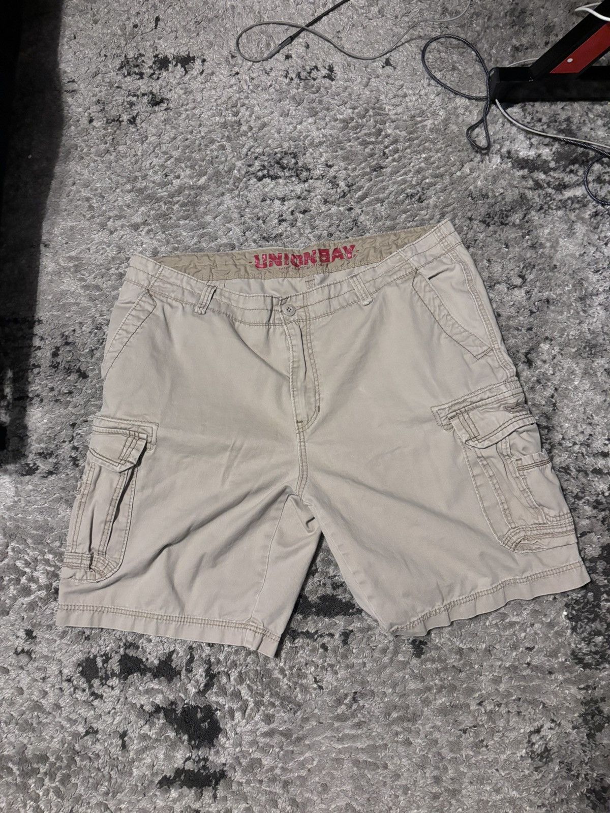 Vintage baggy cargo jorts fits tuff Size US 44 / EU 60 - 1 Thumbnail
