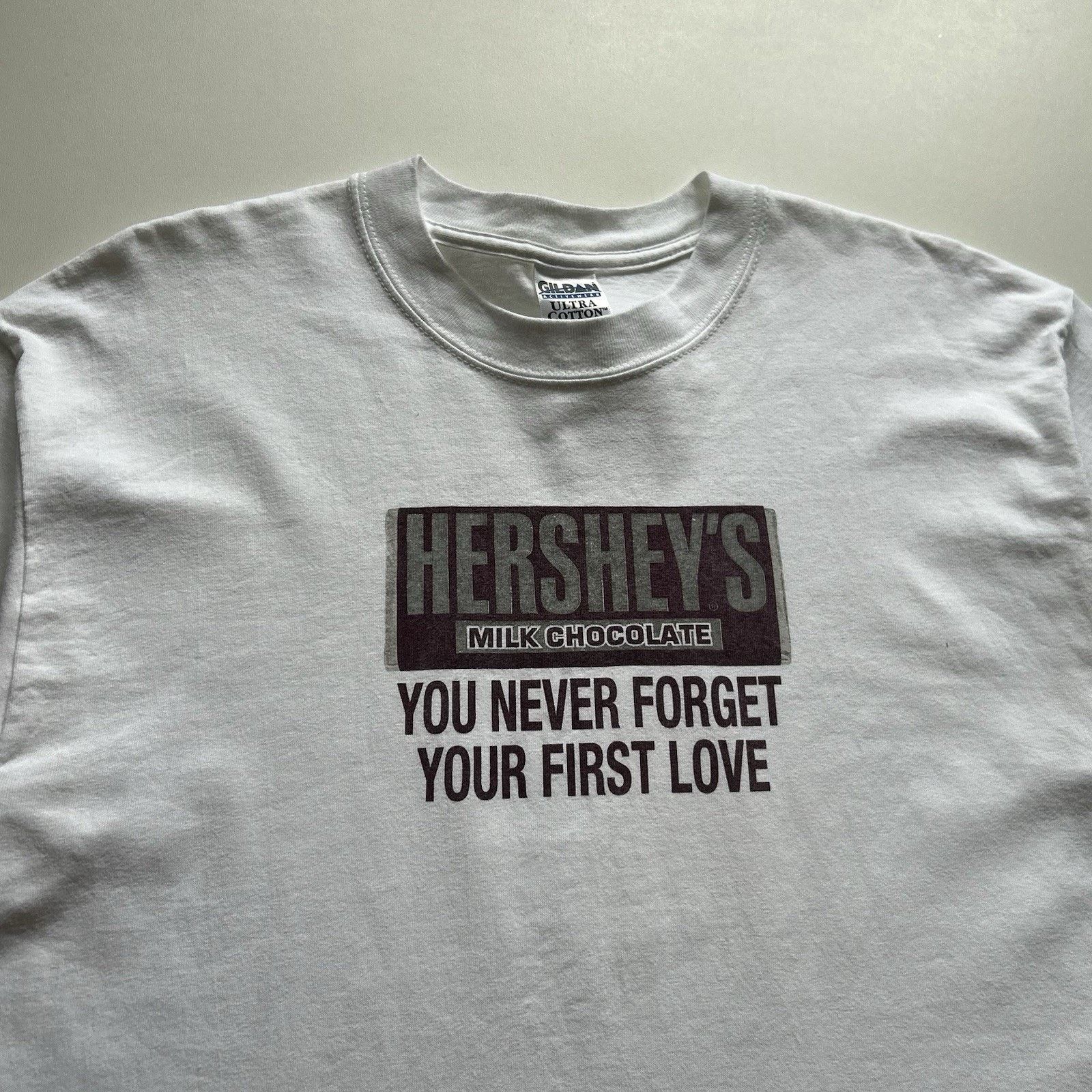 Gildan × Vintage Vintage Hersheys Milk Chocolate Shirt Large White Y2K Gildan Size US L / EU 52-54 / 3 - 2 Thumbnail
