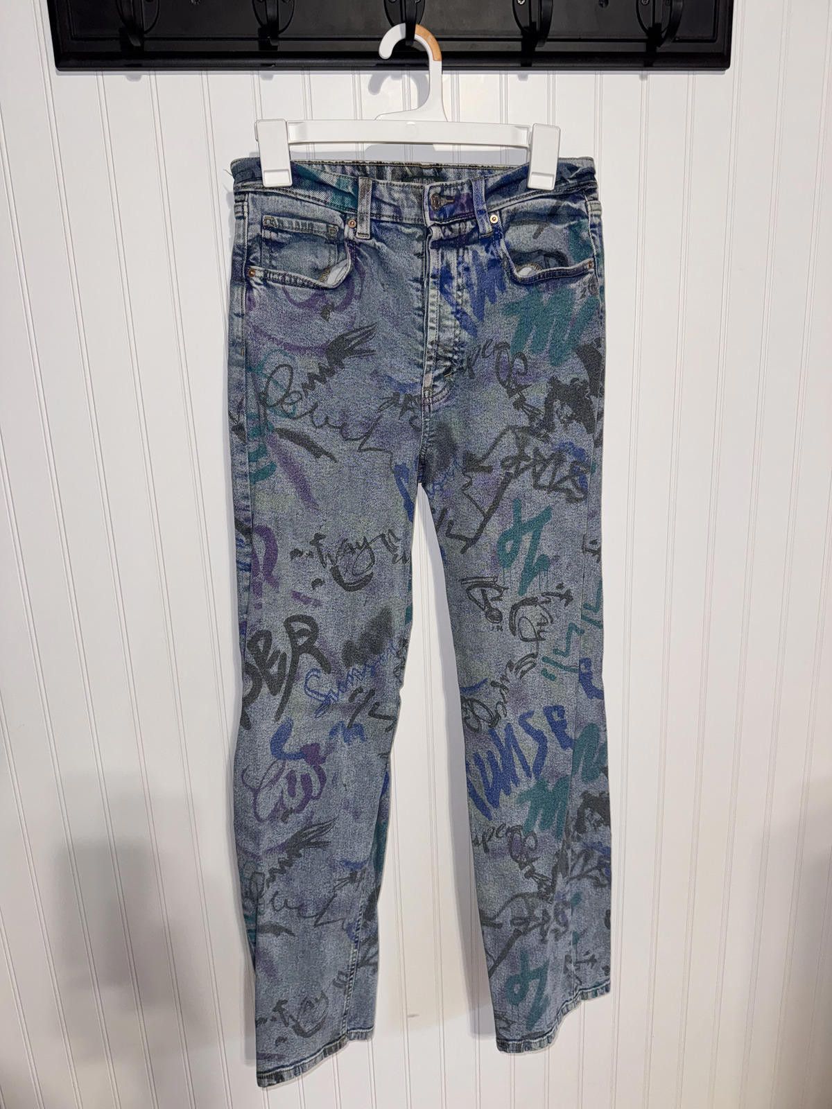 Other Wild Fable Women's Super High-Rise Straight Graffiti Jeans Size 28" / US 6 / IT 42 - 1 Thumbnail