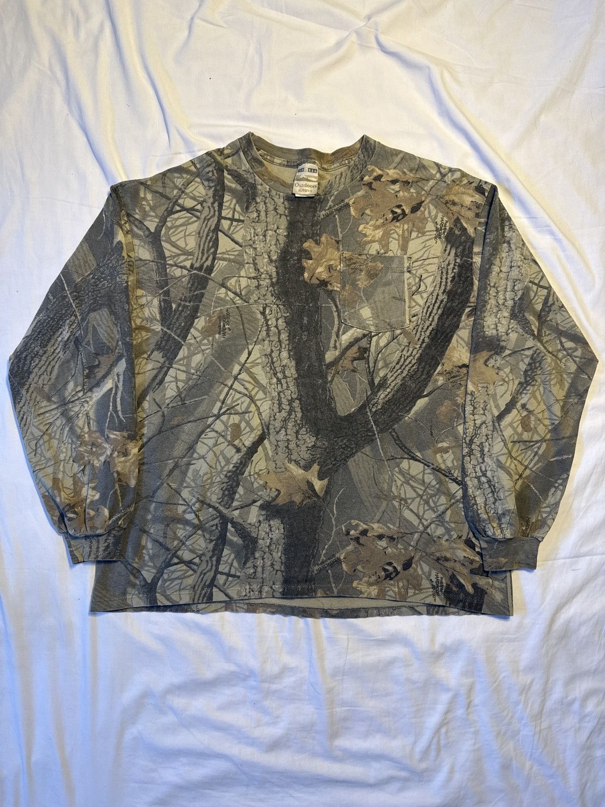 Realtree Vintage 90s Jerzees Real Tree Camo Long Sleeve Pocket Shirt Size US XL / EU 56 / 4 - 1 Thumbnail