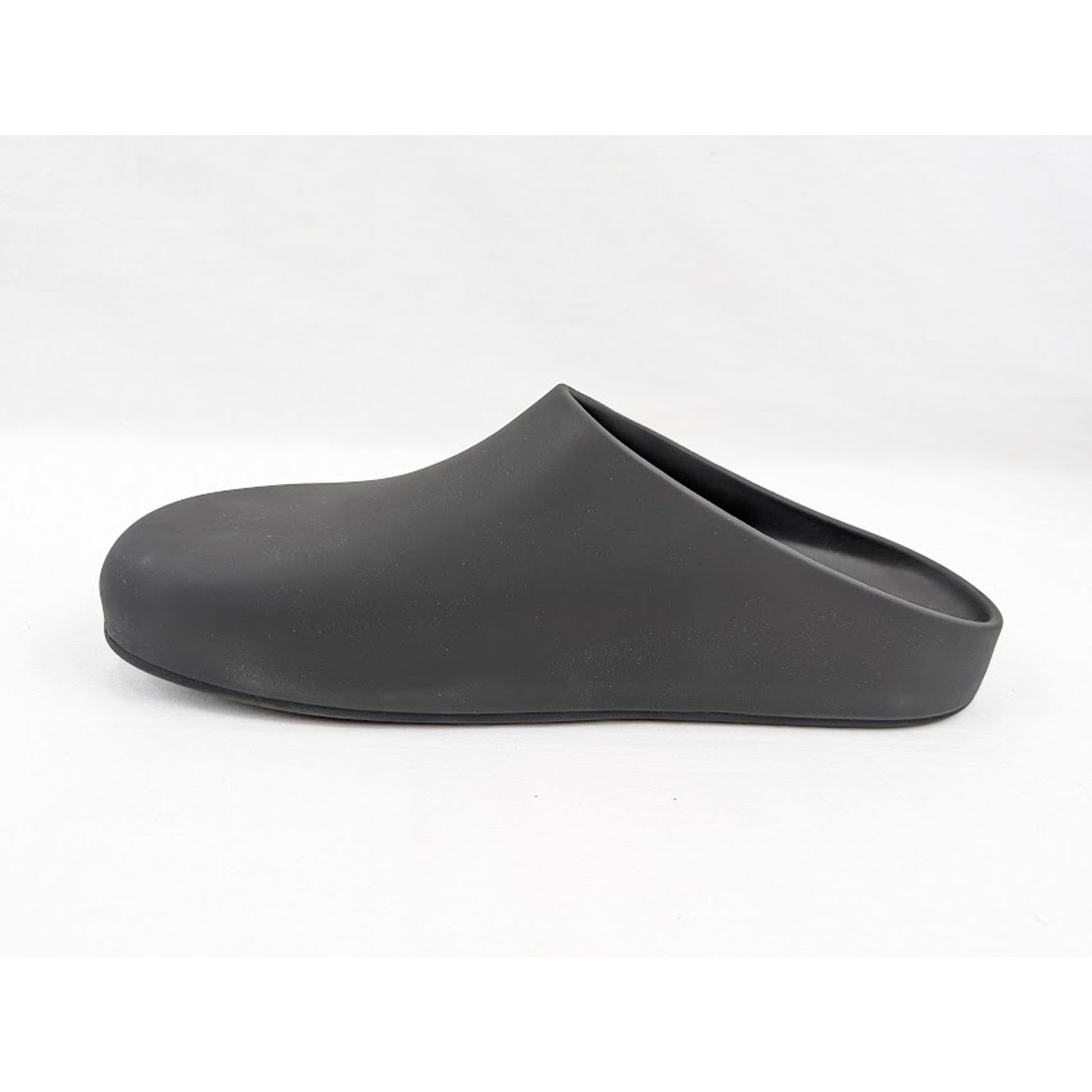 o1rshd1 Q:4 / Pool Closed Logo Slides in Black/White