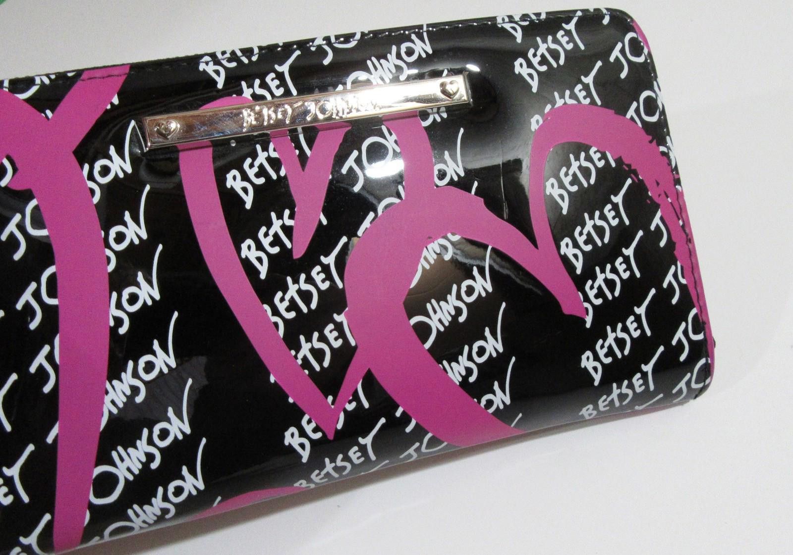 Designer Betsey Johnson Zip Around Wristlet Wallet Black Pink Hearts Size ONE SIZE - 6 Thumbnail