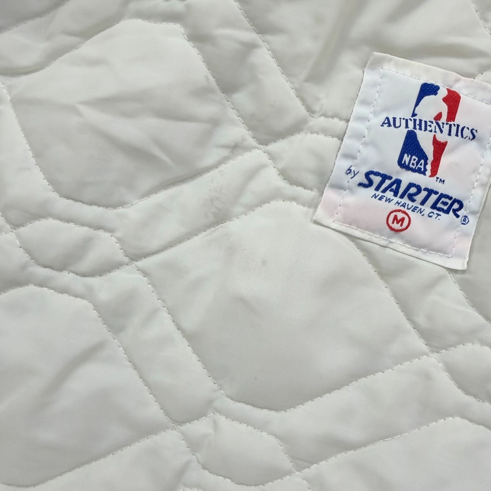 NBA VTG 90s CHARLOTTE HORNETS STARTER BOMBER SATIN JACKET Size US M / EU 48-50 / 2 - 9 Thumbnail