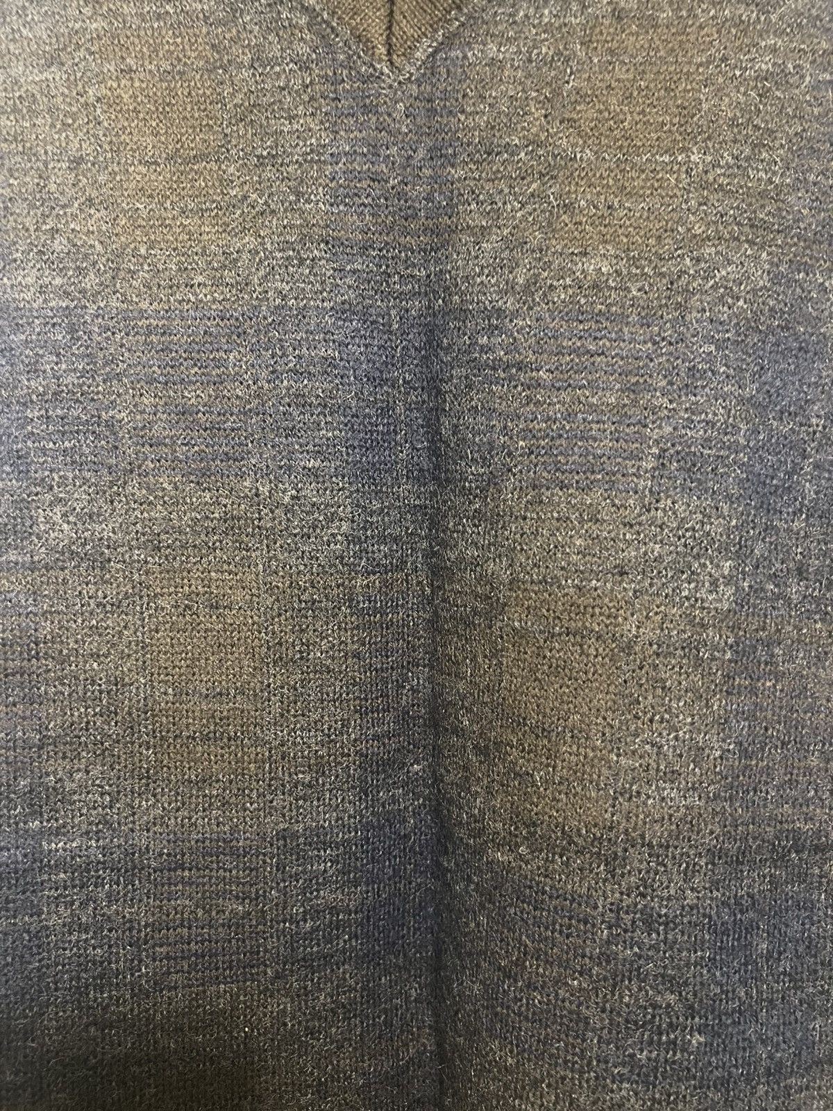 Gap Authentic vintage Gap brown blue plaid wool sweater 2001 L Size US L / EU 52-54 / 3 - 3 Thumbnail