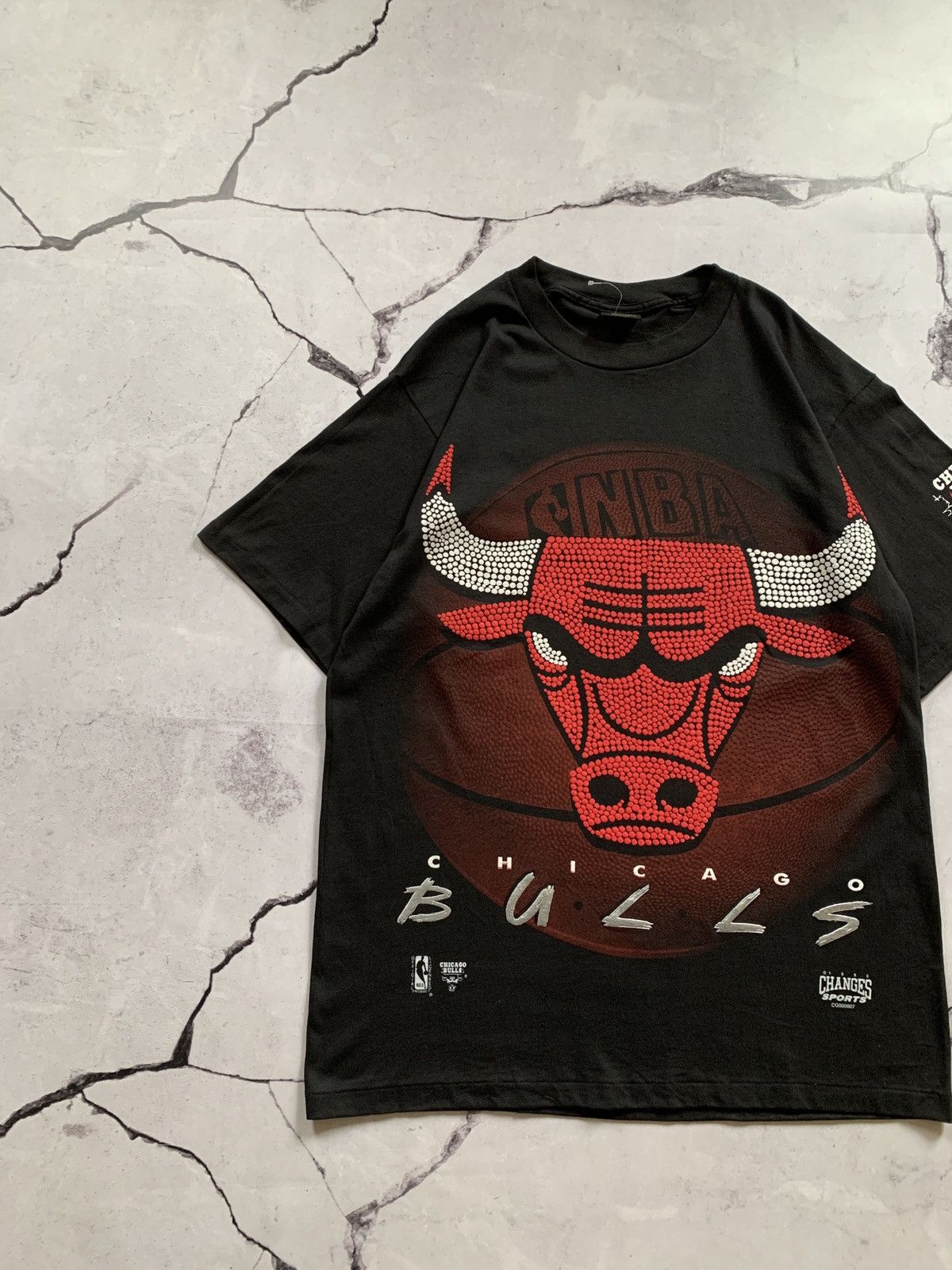 NBA × Vintage Vintage Chicago Bulls 90's NBA Official Changes T- Shirt Size US XL / EU 56 / 4 - 3 Thumbnail