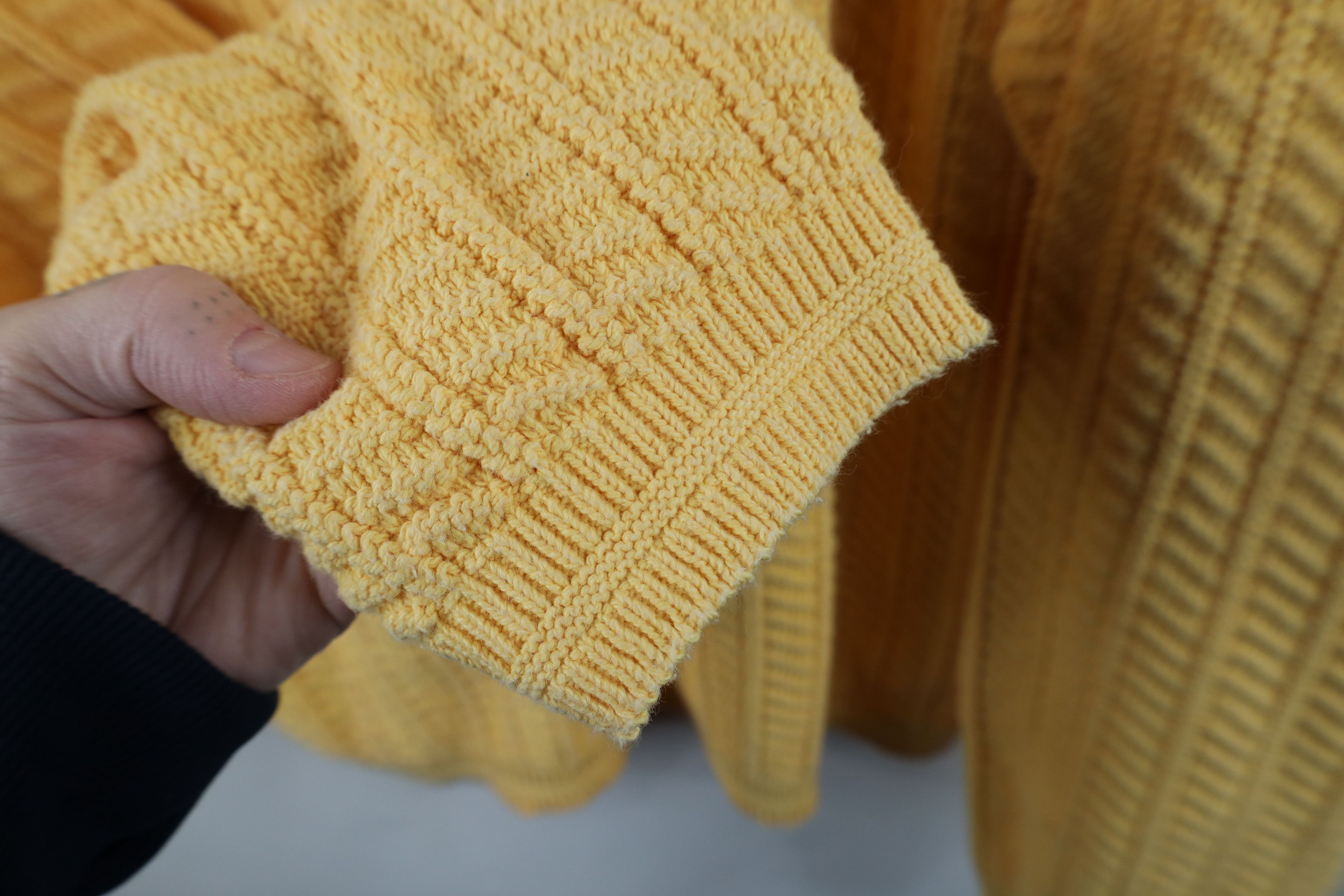 Vintage Vintage 90s Streetwear Cotton Crewneck Sweater Yellow USA Size US XL / EU 56 / 4 - 5 Thumbnail