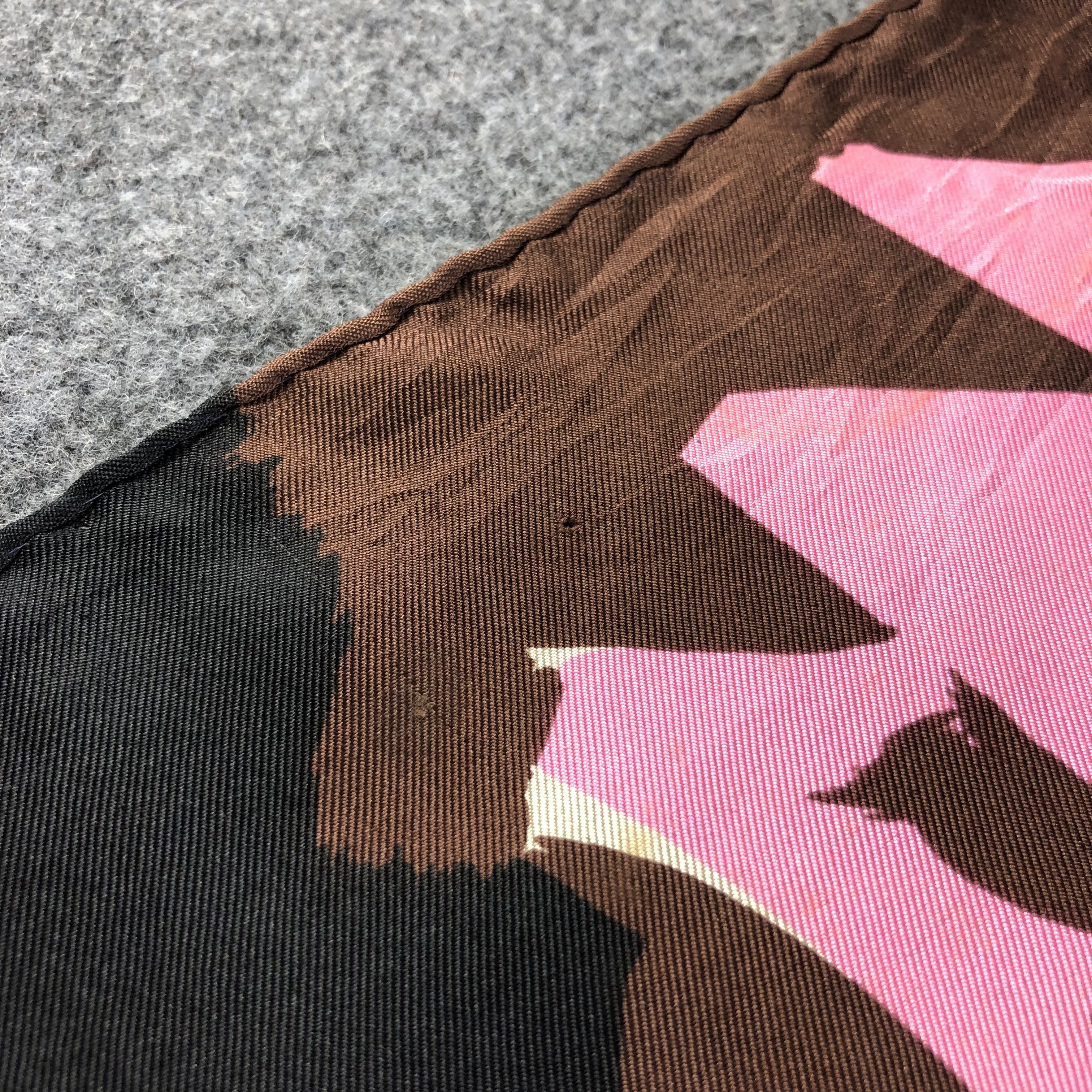 Vintage PAS Abstract Hand Rolled Silk Scarf M442 Size ONE SIZE - 8 Thumbnail