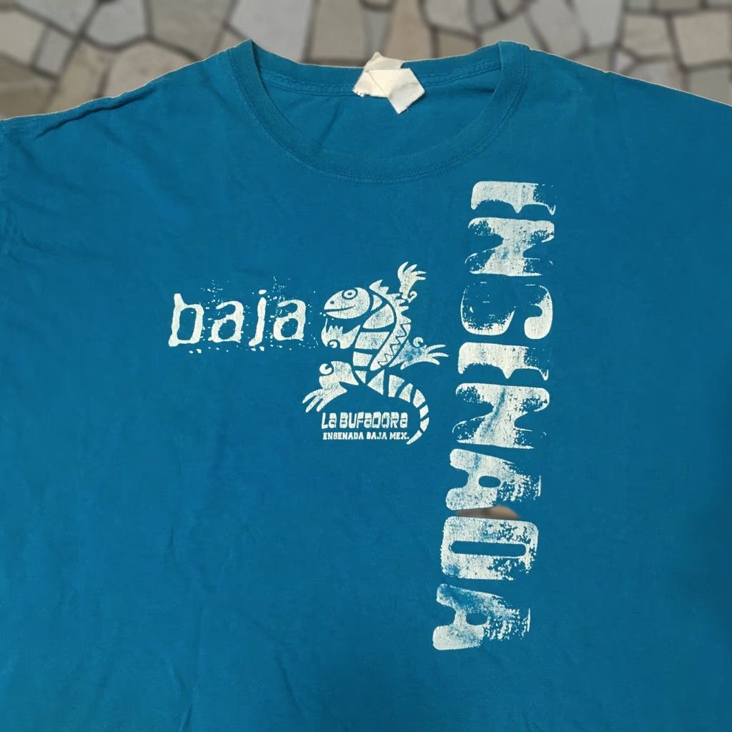 Vintage VINTAGE Nike Shirt Mens L Blue 90s Beer Animals Water Hole Ensenada Mexico Baja Graphic T Shirt Size US L / EU 52-54 / 3 - 1 Thumbnail