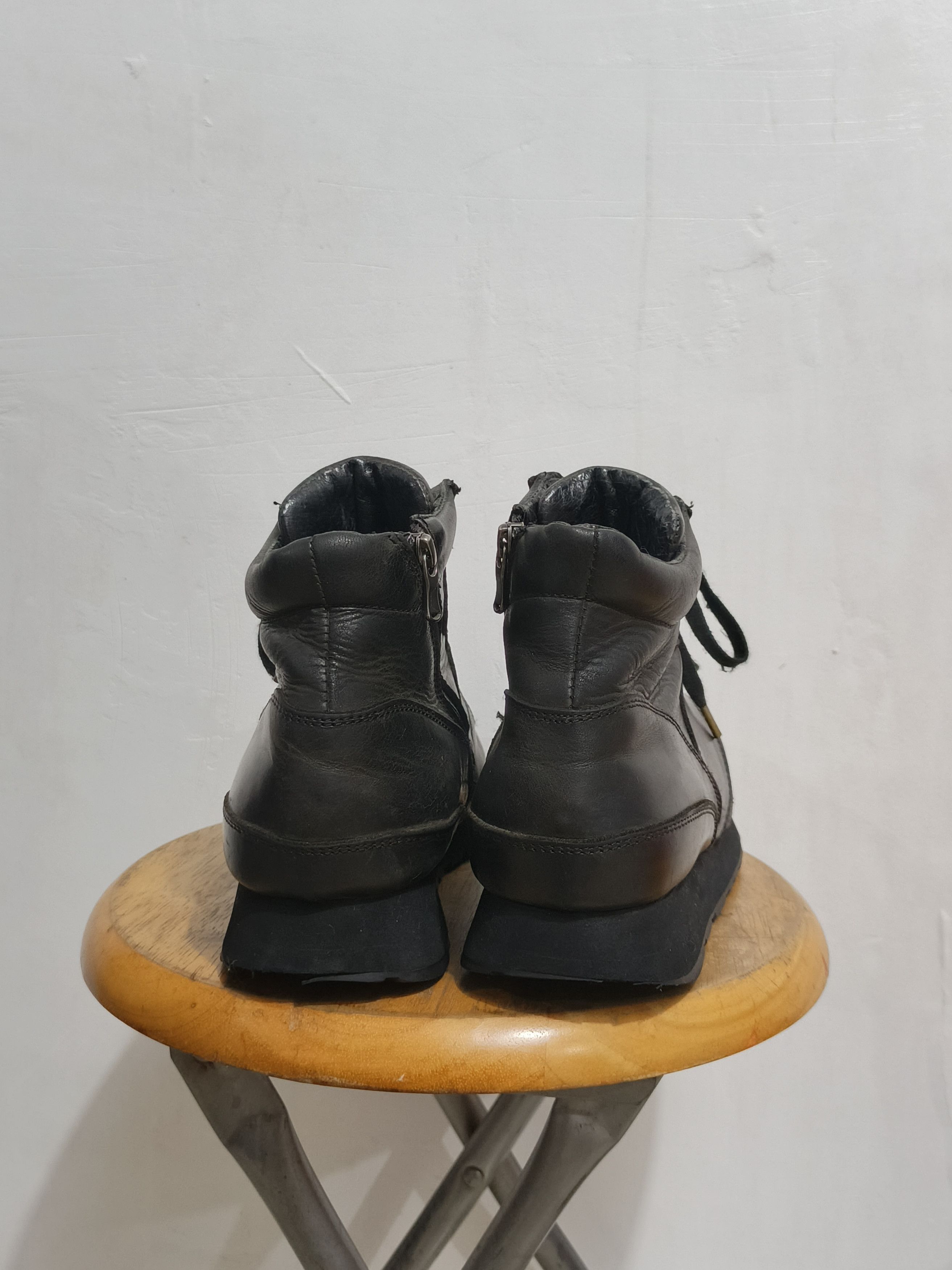The Viridi-anne The Viridi-anne - 15AW - Side Zip Midcut Sneakers Size US 9.5 / EU 42-43 - 4 Thumbnail