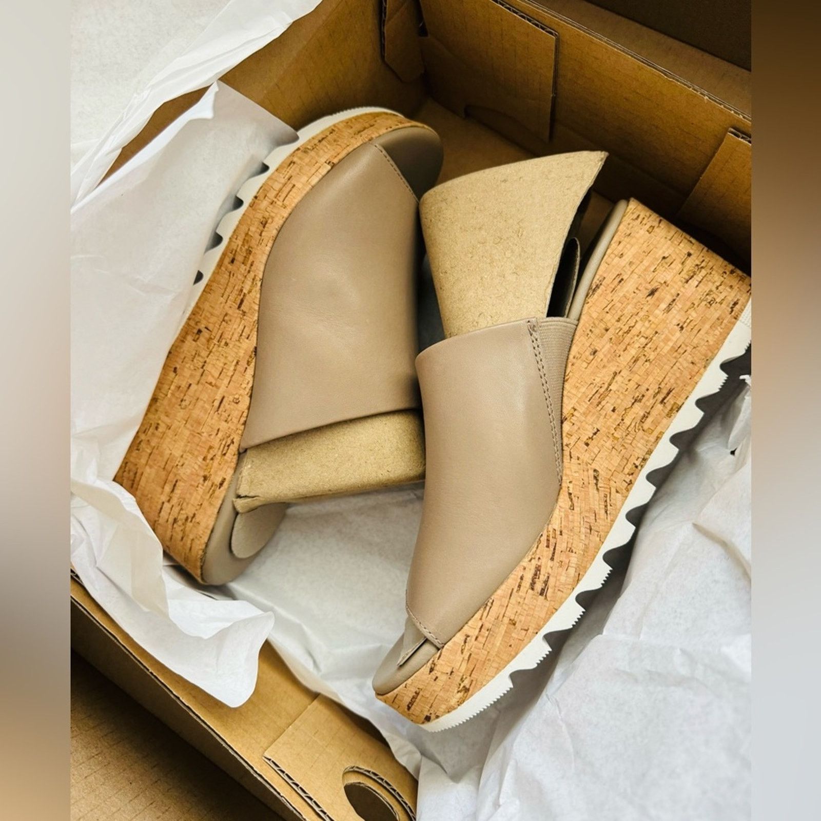 SOREL 🎉LAST PIECE 🎉Sorel Cameron Wedge Mule Sandals - Leather Size US 6 / IT 36 - 7 Thumbnail