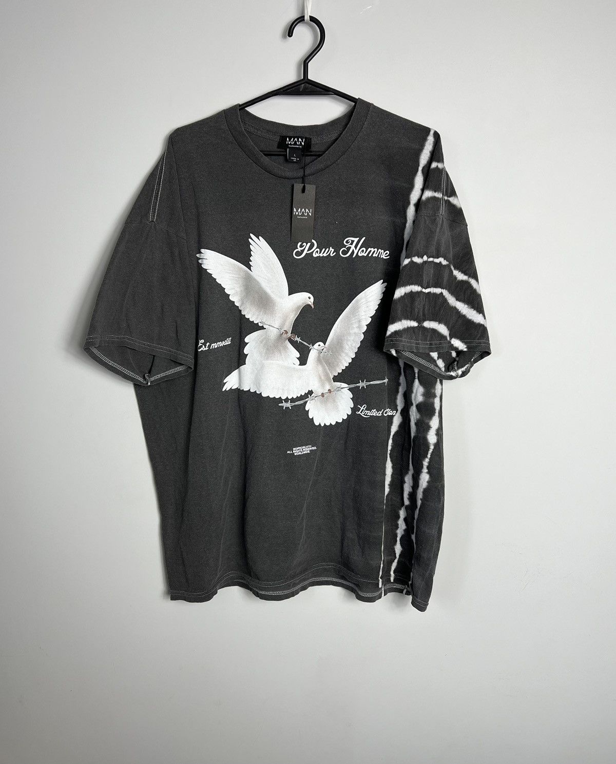 Vintage Opium Tshirt white birds y2k new with tags Size US L / EU 52-54 / 3 - 1 Thumbnail