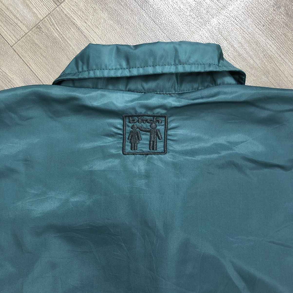Powell Peralta × Vintage Vintage 90s Bitch Skateboard Green Vest Size US M / EU 48-50 / 2 - 11 Thumbnail