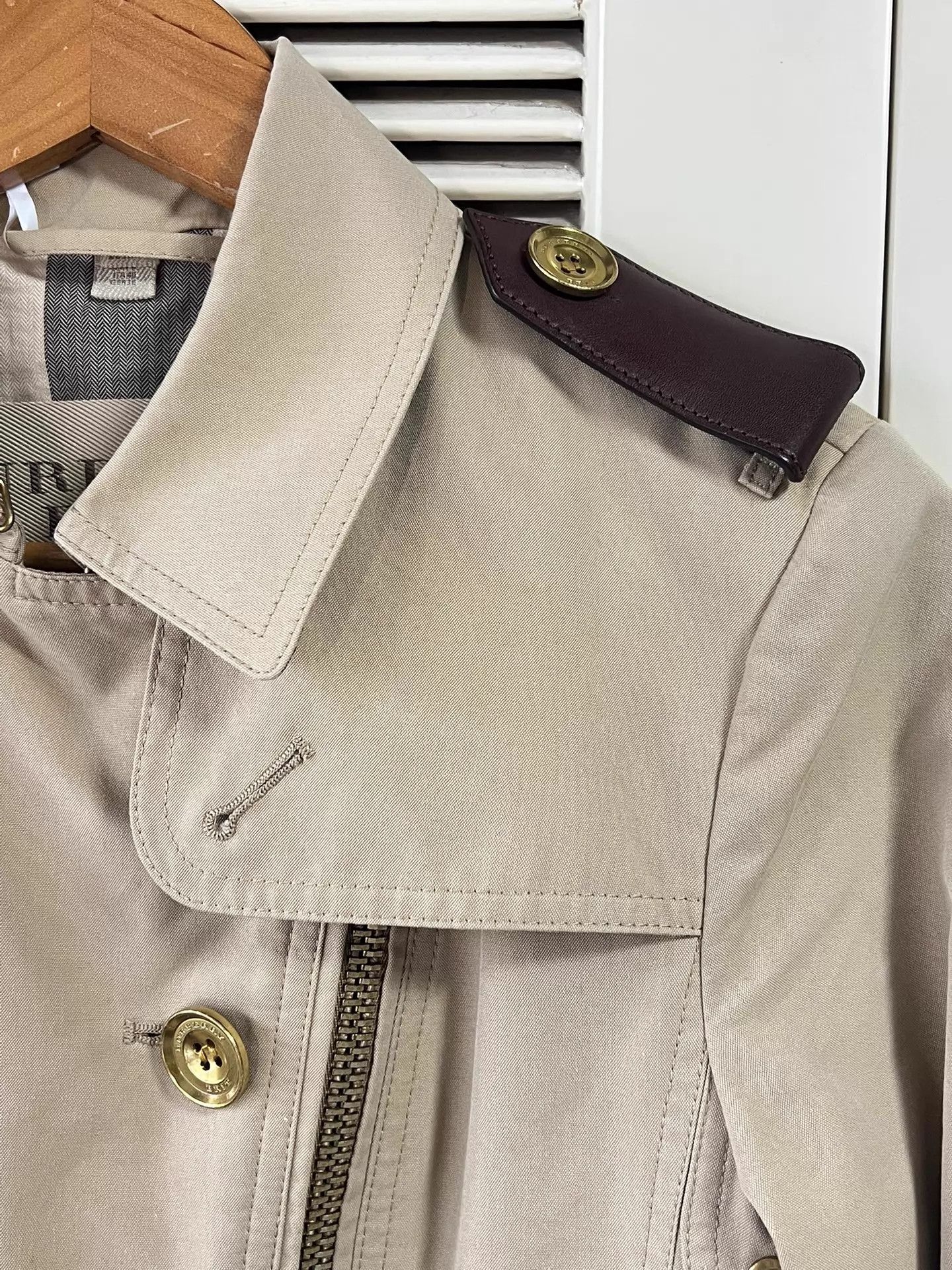 Burberry Burberry 36 Trench Coat Khaki Double Breasted Leather Cuffs Size XS / US 0-2 / IT 36-38 - 4 Thumbnail