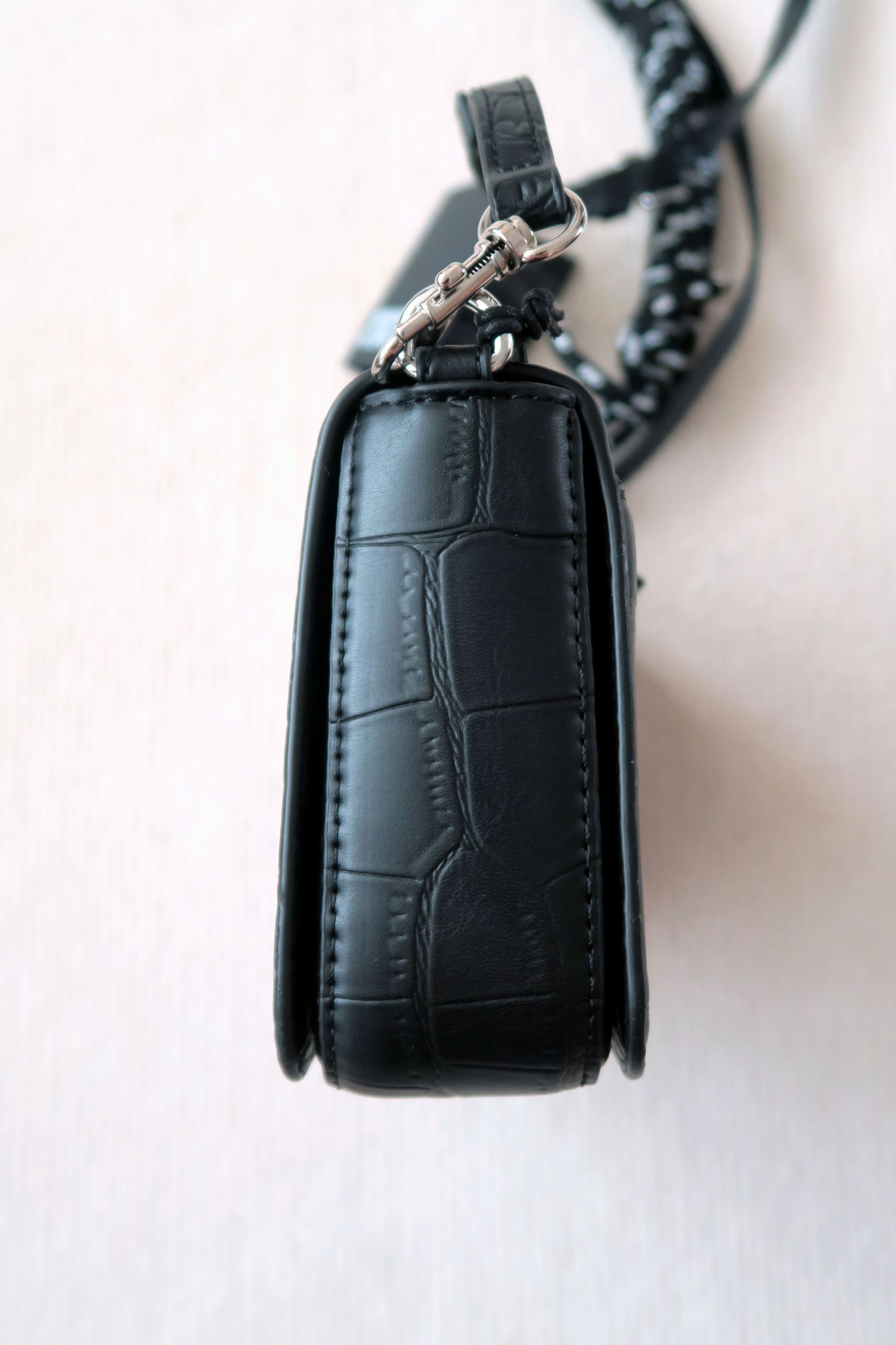 Versace Jeans Couture Versace Jeans Couture Rope Handle Croc Crossbody Bag Size ONE SIZE - 11 Thumbnail