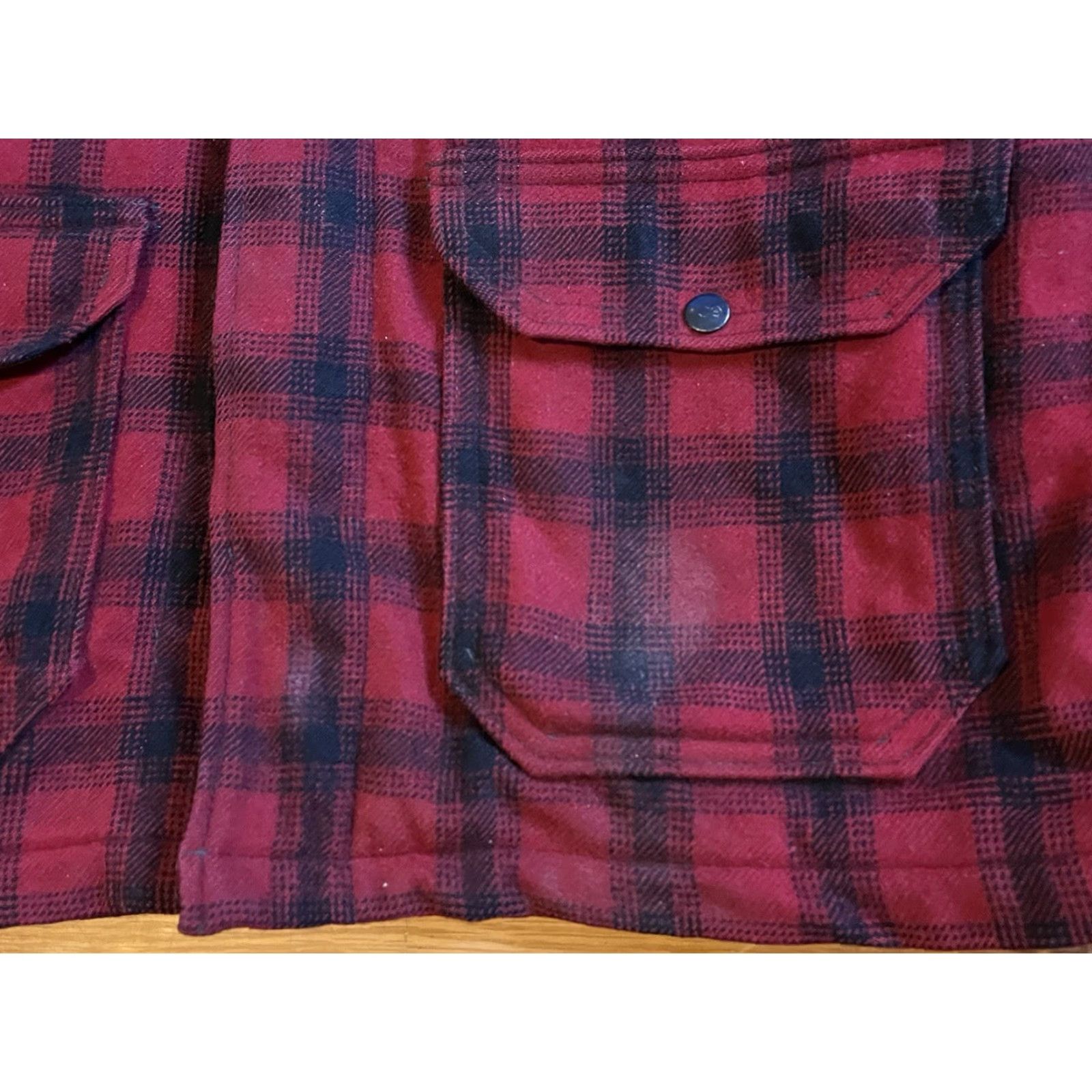 Vintage VINTAGE Woolrich Jacket Overcoat Plaid Wool Buffalo Red Black Mens 40 Woolrich Woolen Mills Retro Hunting Casual Workwear Size US XXS / EU 40 - 6 Thumbnail
