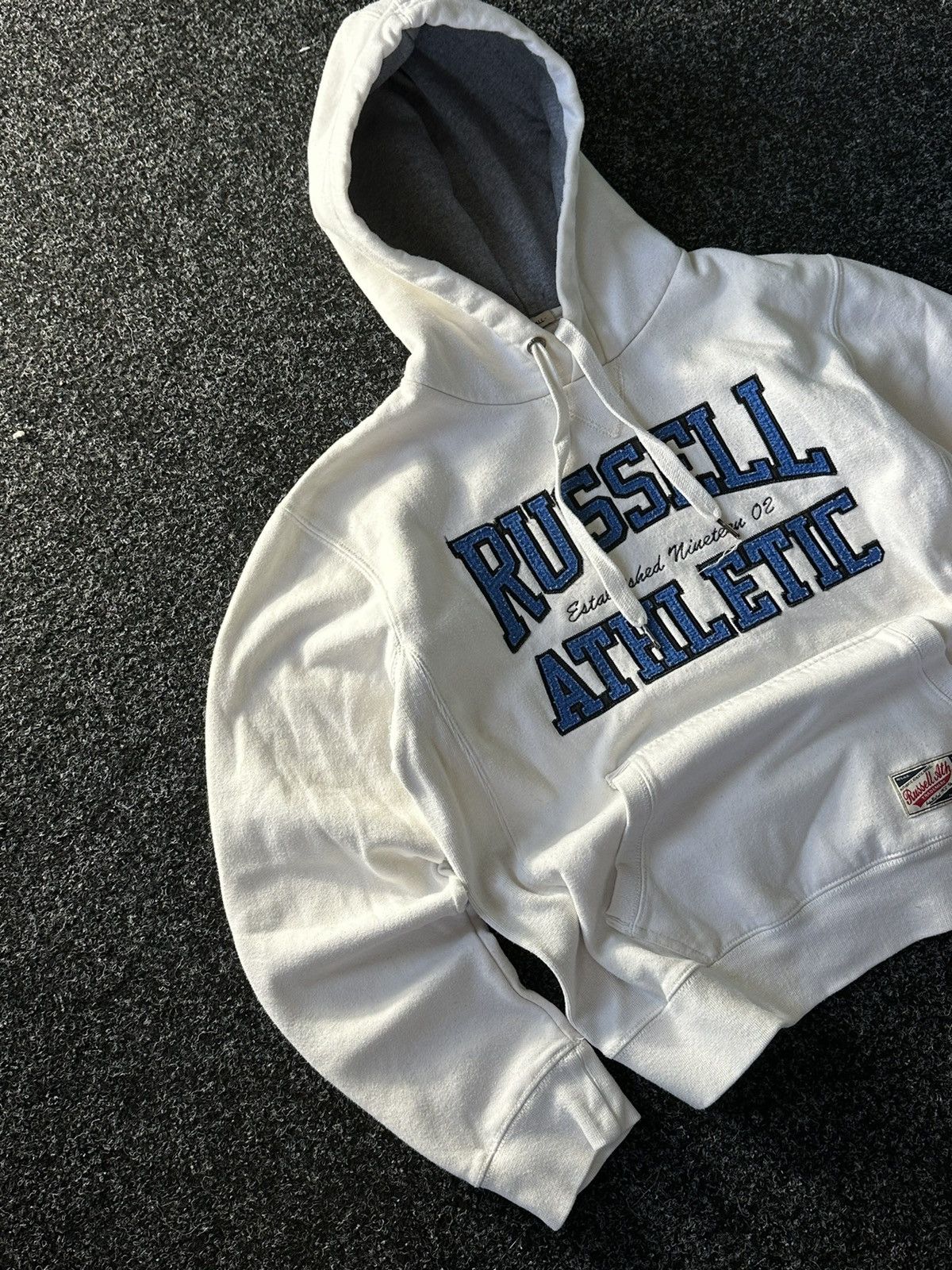 Russell Athletic × Vintage 🚨Vintage Grey Russell Athletic BIG LOGO Hoodie Size S WHITE Size US S / EU 44-46 / 1 - 2 Thumbnail