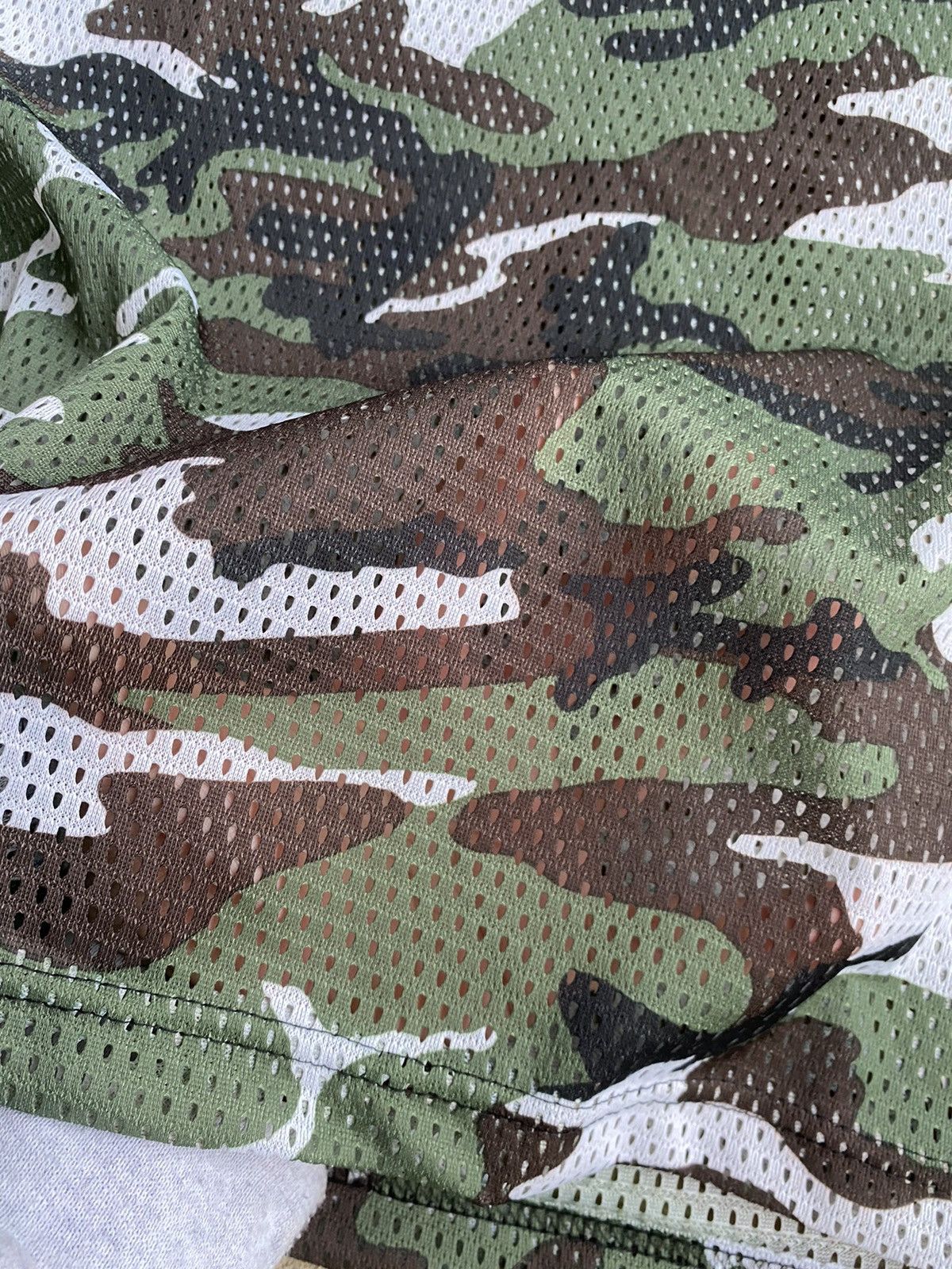 Southpole × Vintage Vintage 90’s Y2K Southpole Baggy Mesh Camo Shirt Size US XL / EU 56 / 4 - 6 Thumbnail