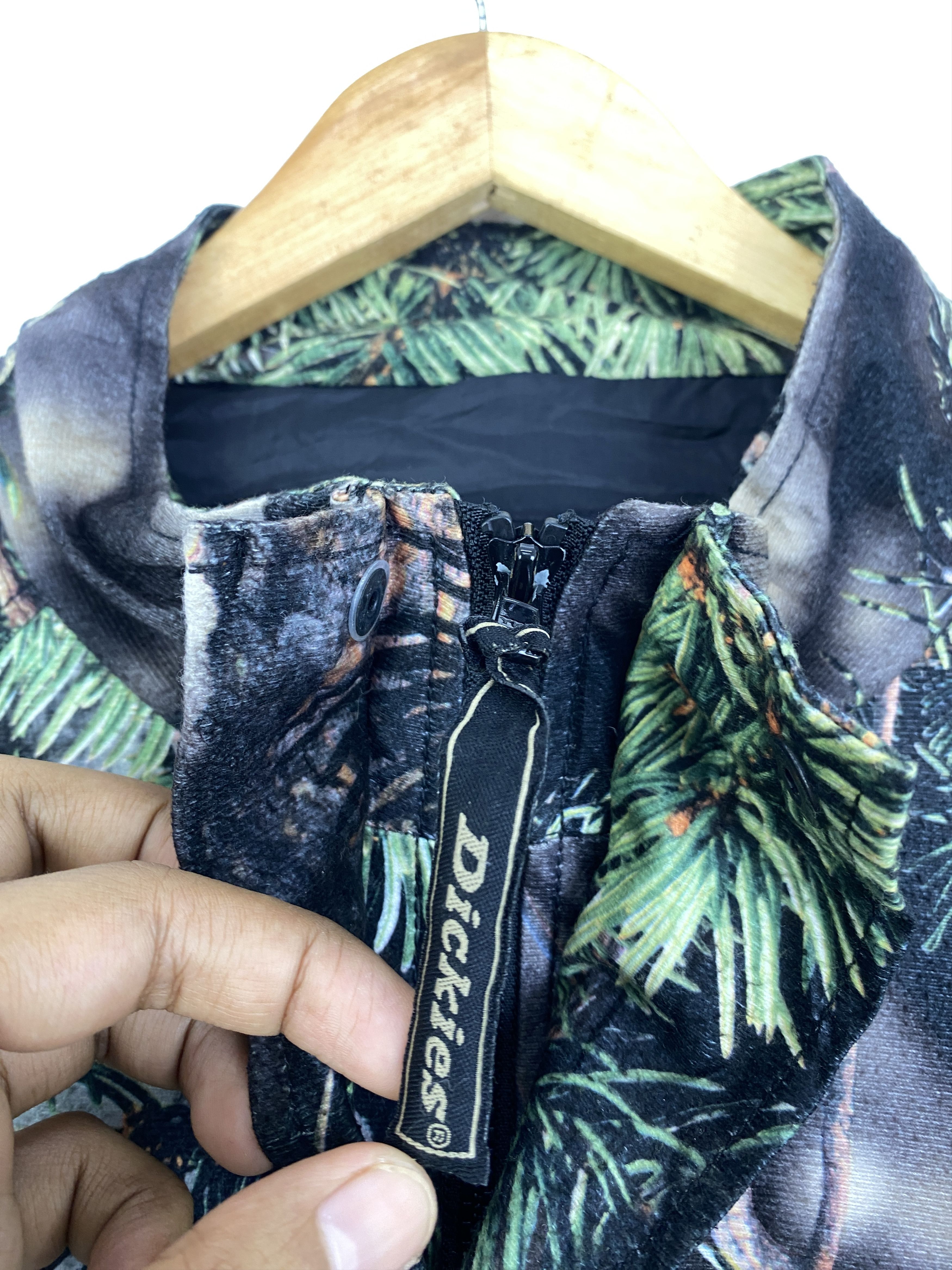 Dickies Vintage Dickies Realtree Camo Jacket JA0186 Size US XL / EU 56 / 4 - 12 Thumbnail