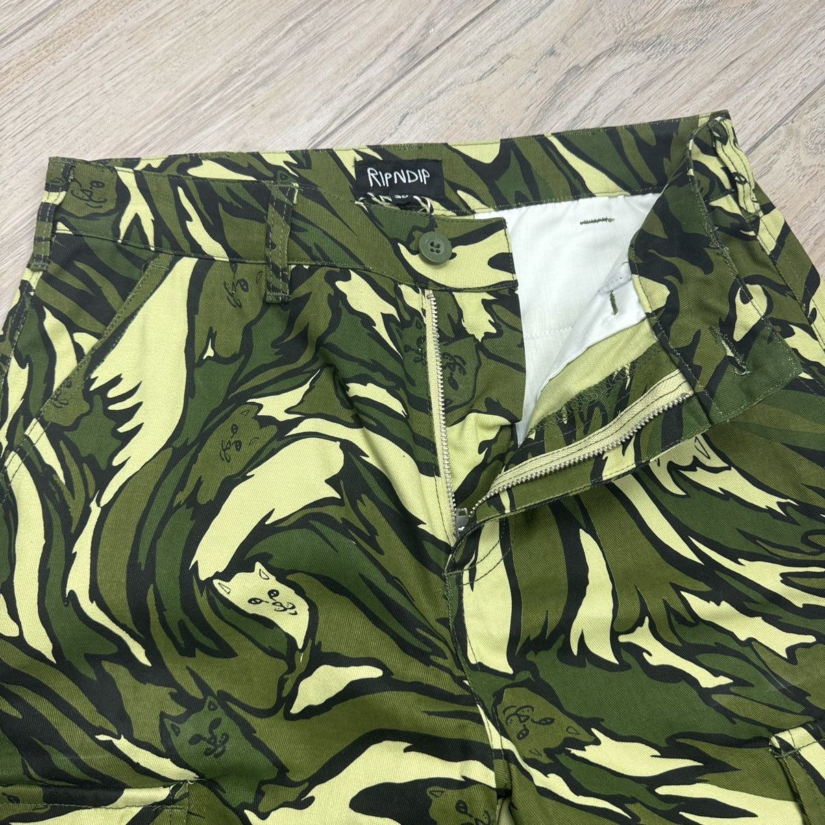 Hypebeast Crazy Rip N Dip Cat Camo Leaves Cargo Pants Size US 30 / EU 46 - 9 Thumbnail