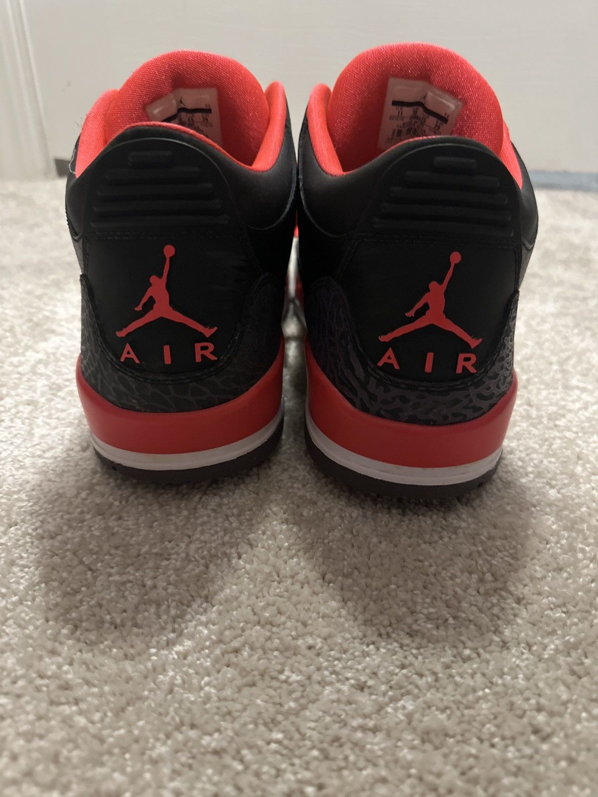 Jordan Brand Air Jordan 3 Retro GS ‘Crimson’ Size US 11 / EU 44 - 3 Thumbnail