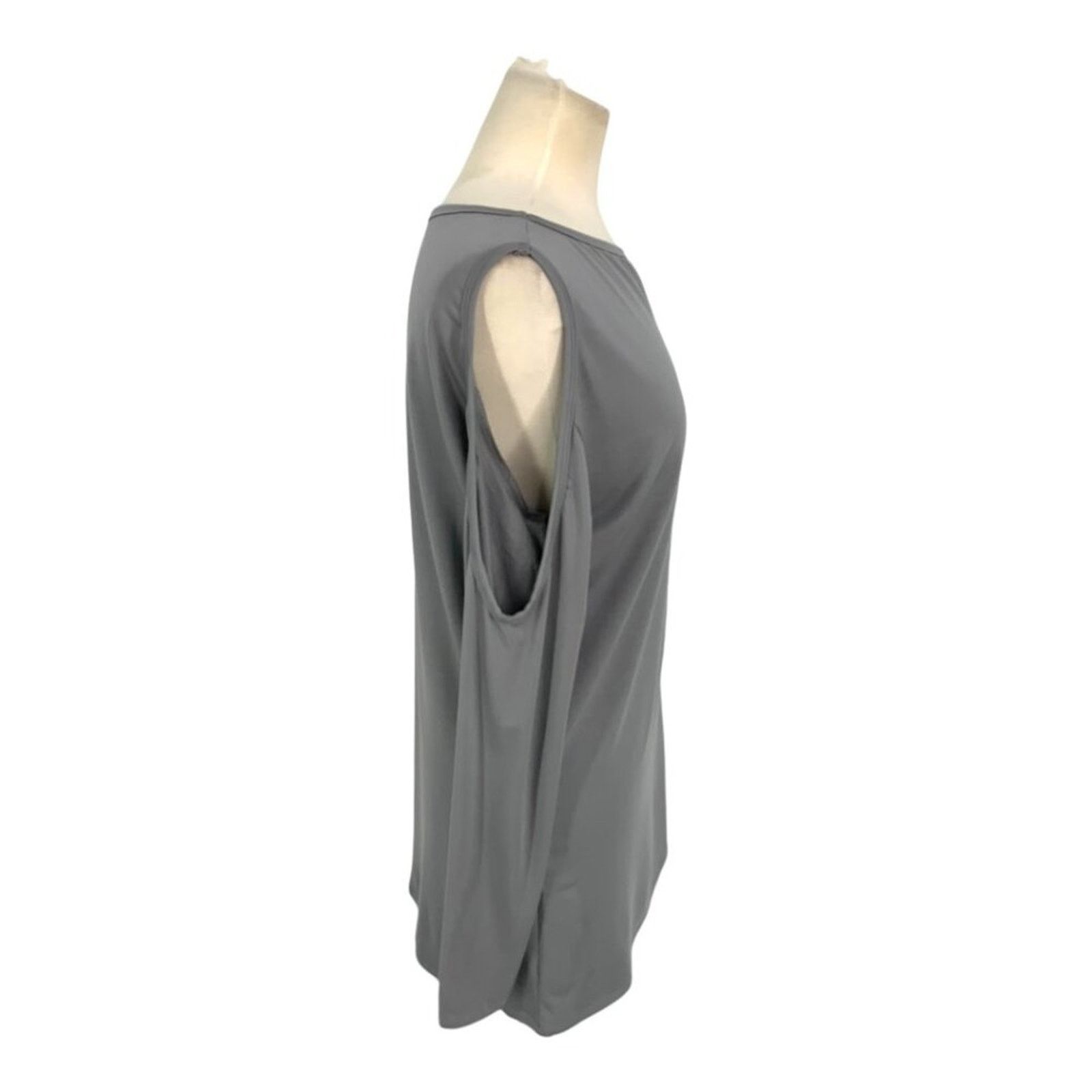 Other Go Couture Cold Shoulder Top Gray Size Large NWOT $118 MSRP Size L / US 10 / IT 46 - 7 Thumbnail