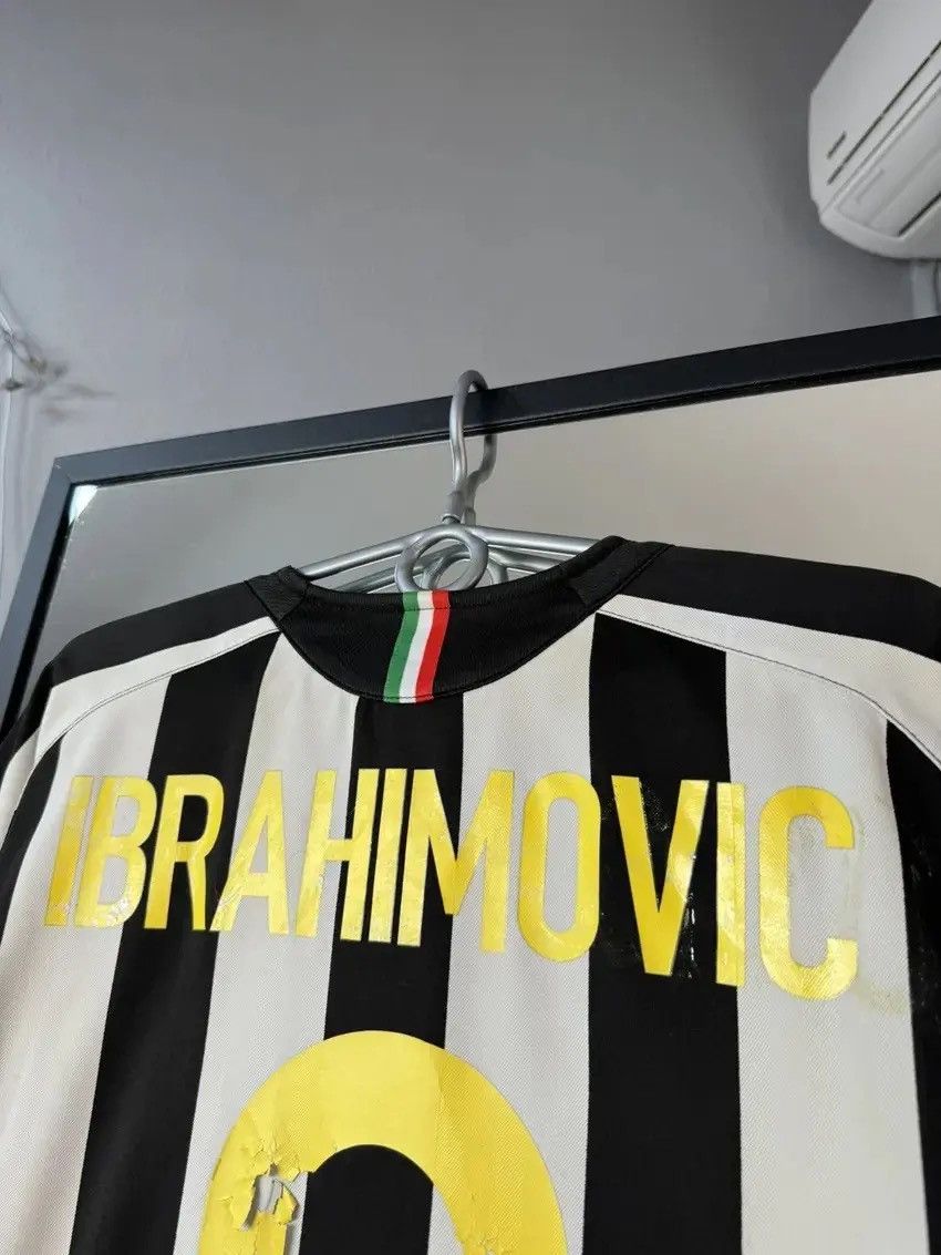 Nike × Vintage Vintage jersey Zlatan Ibrahimovic 2004/05 Juventus home kit Size US M / EU 48-50 / 2 - 11 Thumbnail