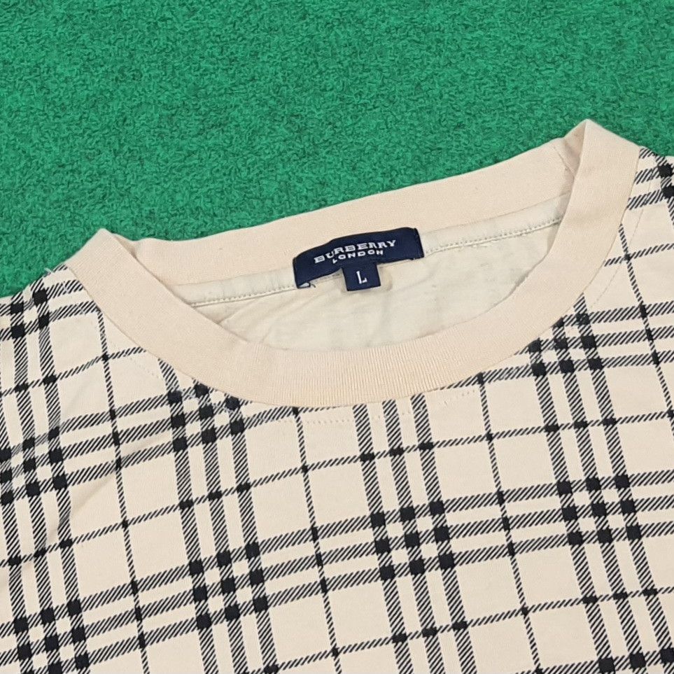 Burberry Vintage Burberry Pocket Nova Check Designer Tshirt C299N55 Size US XL / EU 56 / 4 - 5 Thumbnail