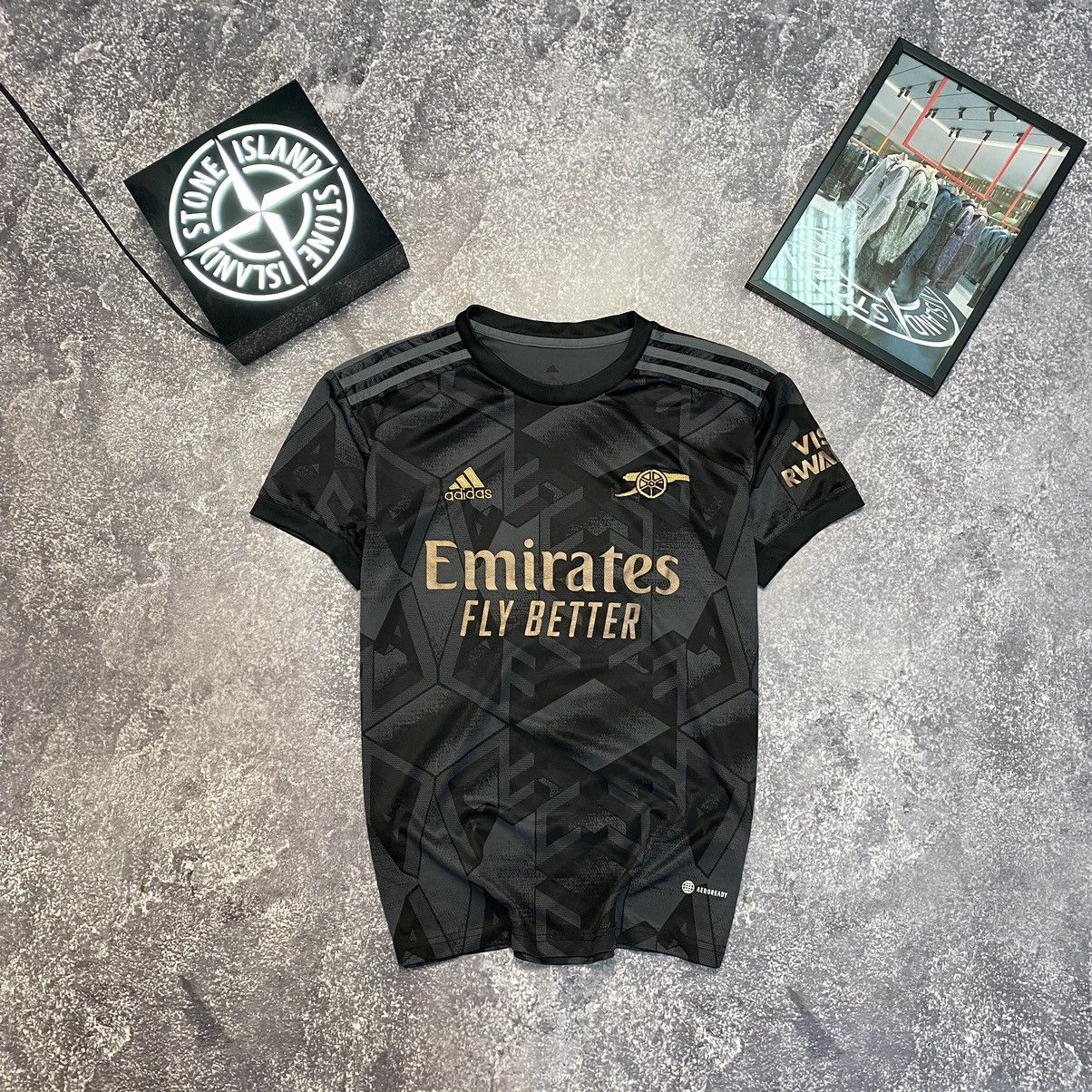 Vintage Vintage Adidas FC Arcenal Emirates 2022 soccer jersey Size US S / EU 44-46 / 1 - 1 Thumbnail