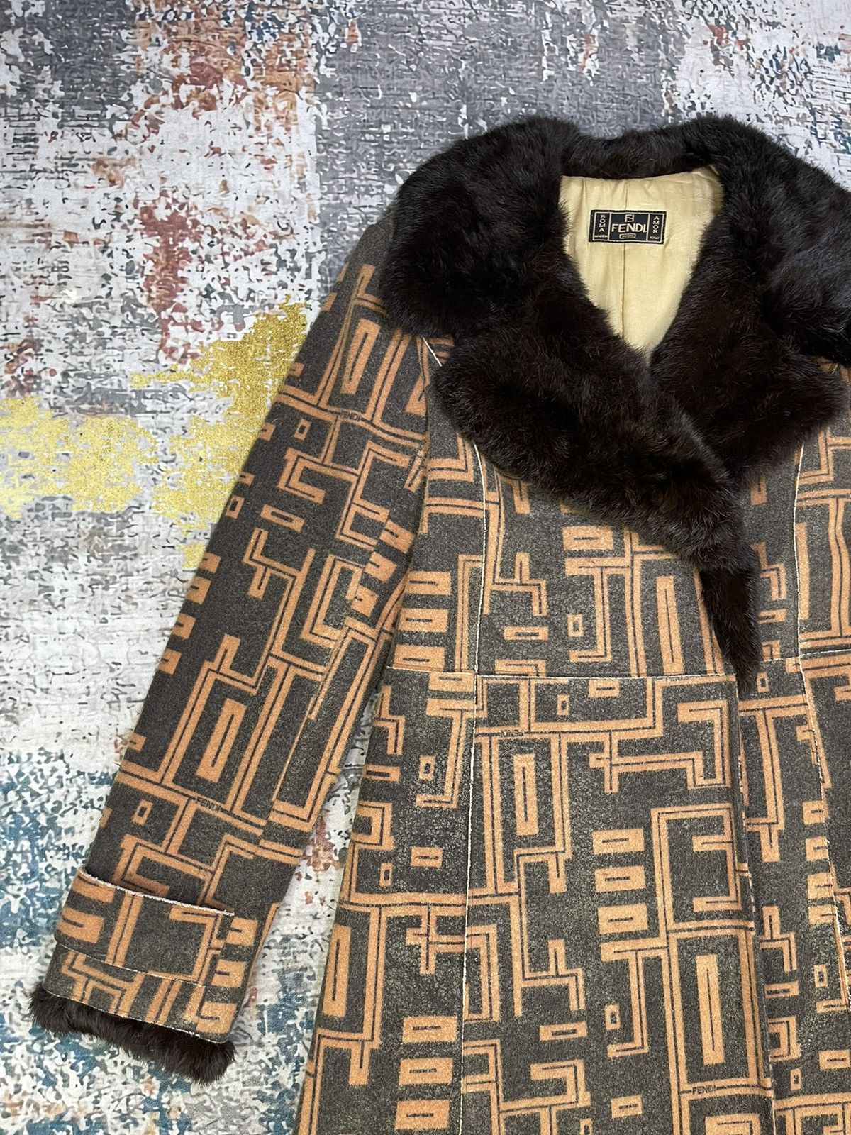 Fendi Vintage FENDI Roma Jeans Abstract Fur Trench Coats Size M / US 6-8 / IT 42-44 - 2 Thumbnail