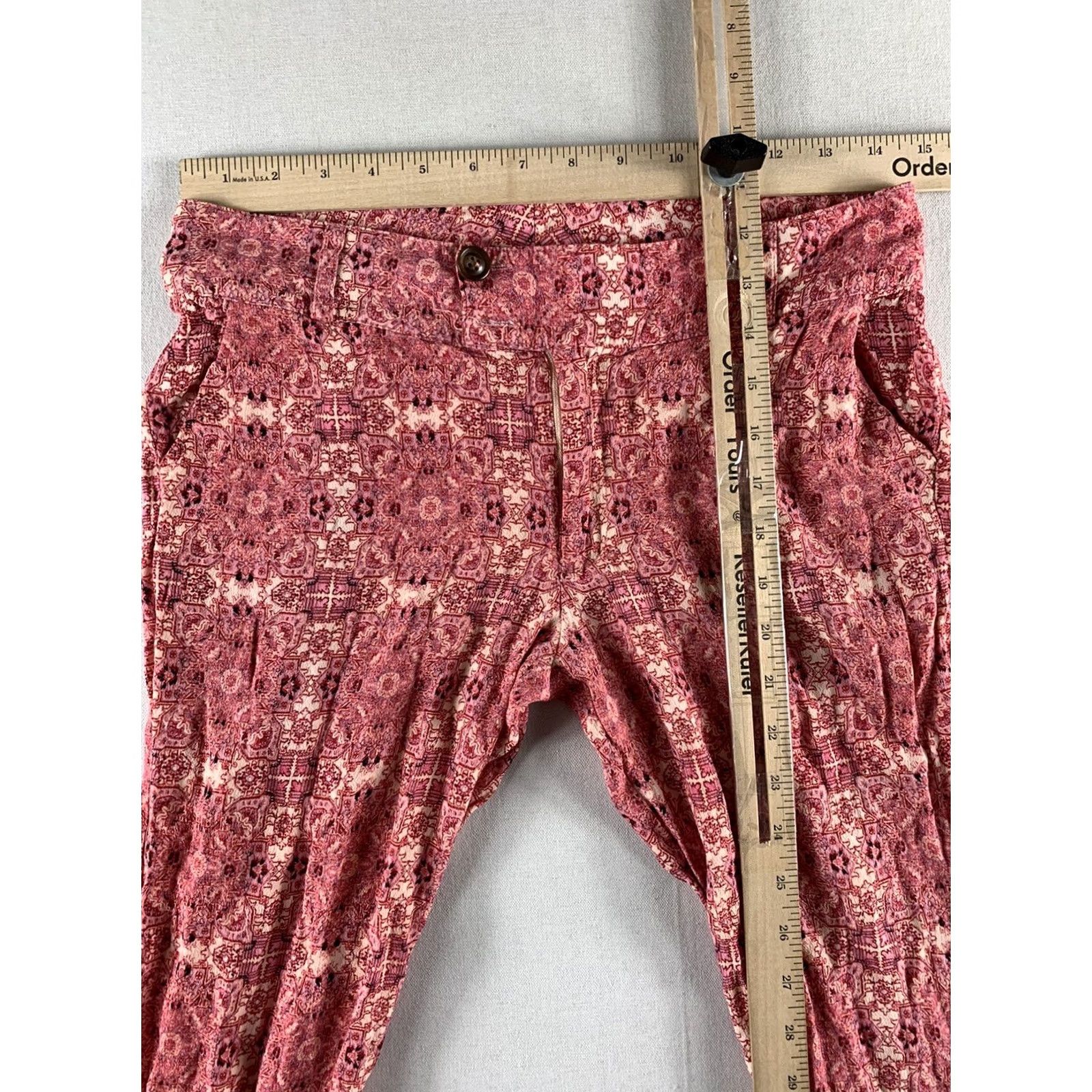 For Love & Lemons FOR LOVE AND LEMONS Pants Women XS Red Paisley Rayon Lightweight Dress Pants Size 26" / US 2 / IT 38 - 4 Thumbnail