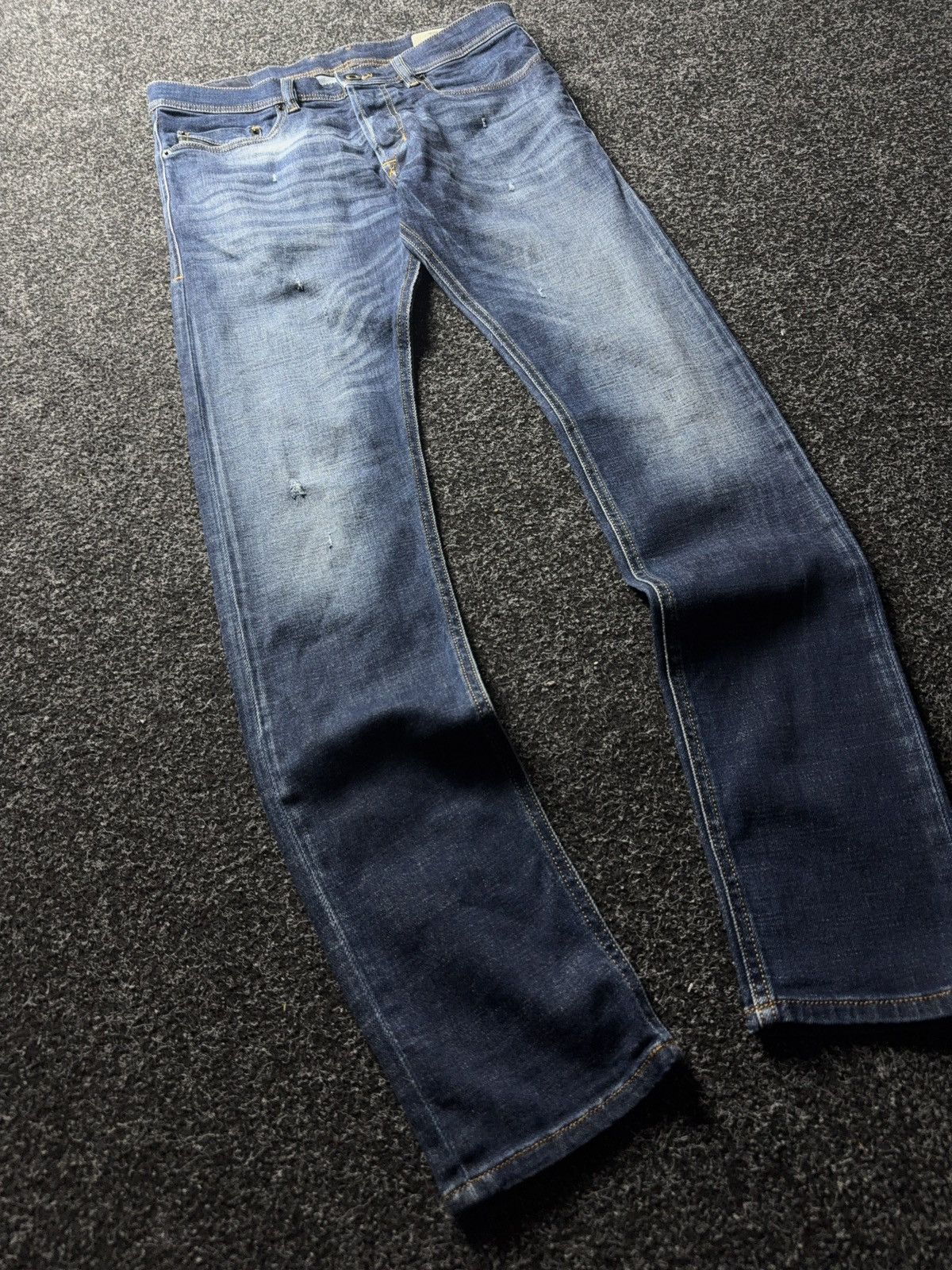 Diesel Luxury 00s Diesel Tepphar Made in Italy Slim Tapered Jeans Size US 30 / EU 46 - 2 Thumbnail