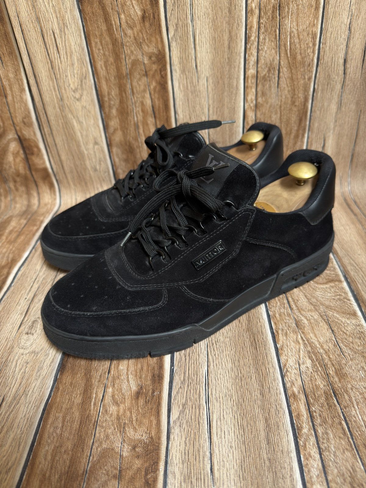 Louis Vuitton Suede lv trainers Size US 10 / EU 43 - 2 Thumbnail