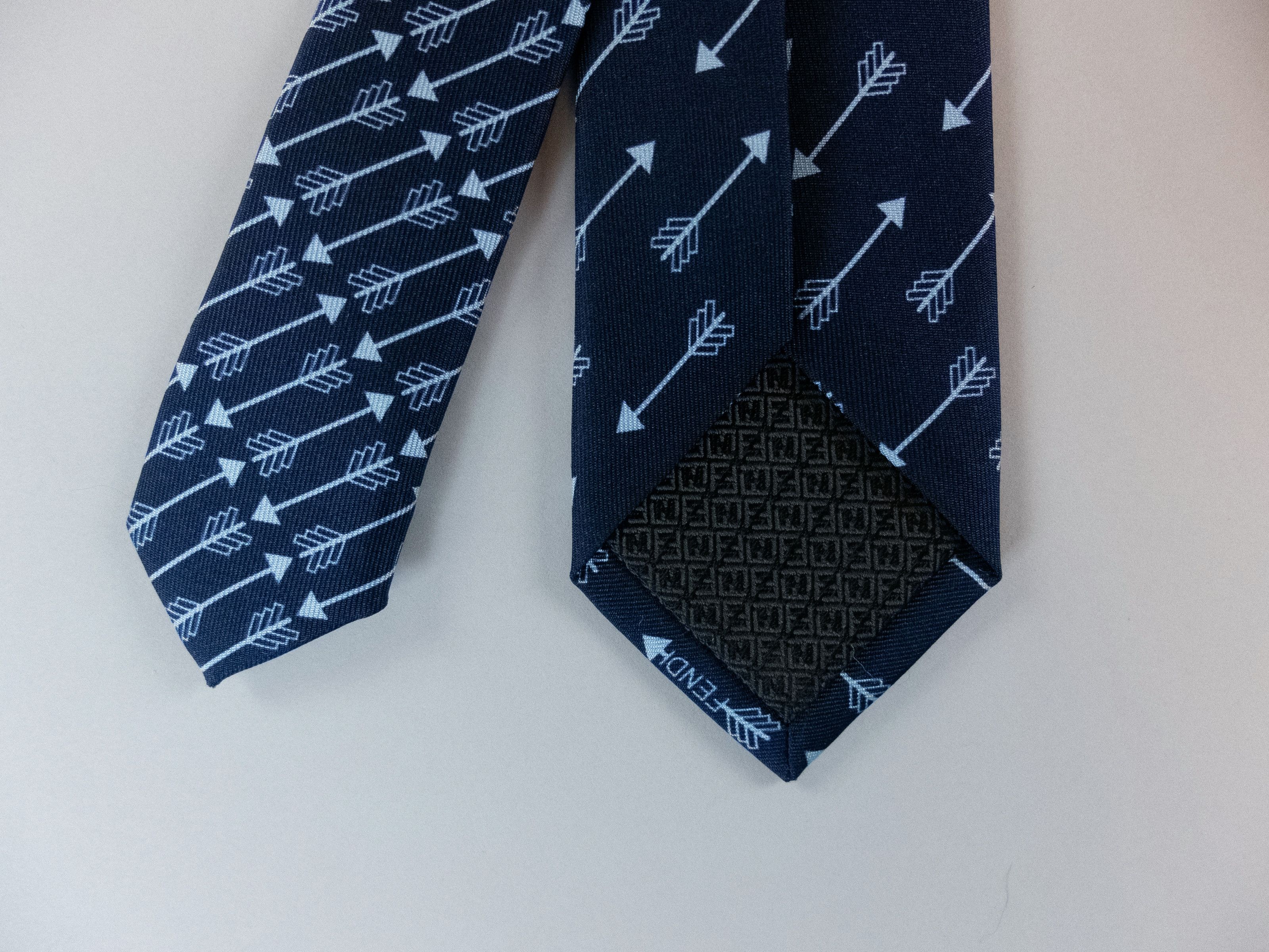 Fendi FENDI navy blue arrow & logo print skinny silk tie NWT Size ONE SIZE - 7 Thumbnail