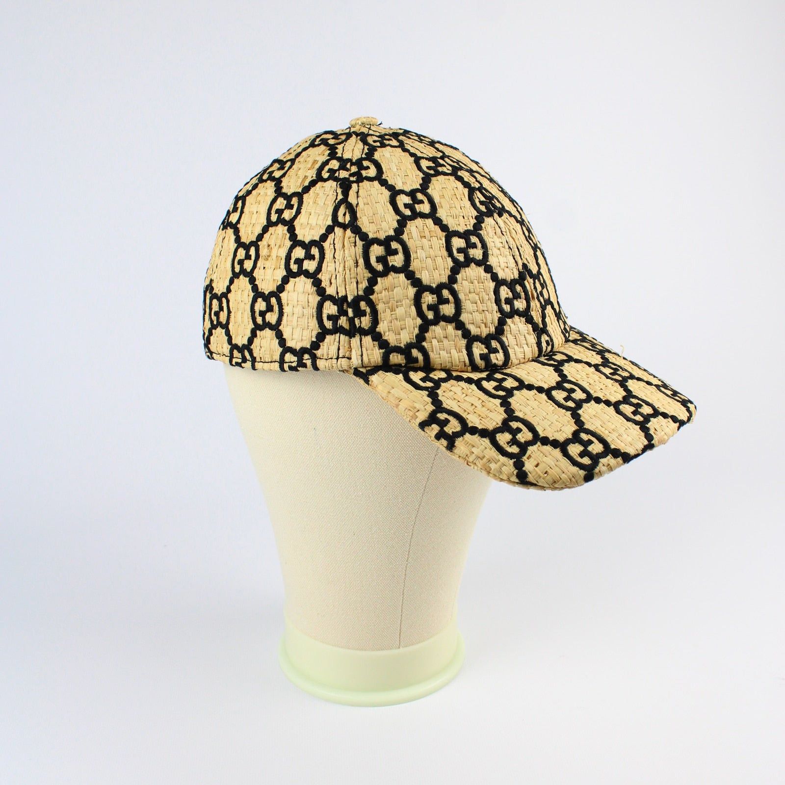 image of Gucci Gg Raffia Cap in Beige, Women's
