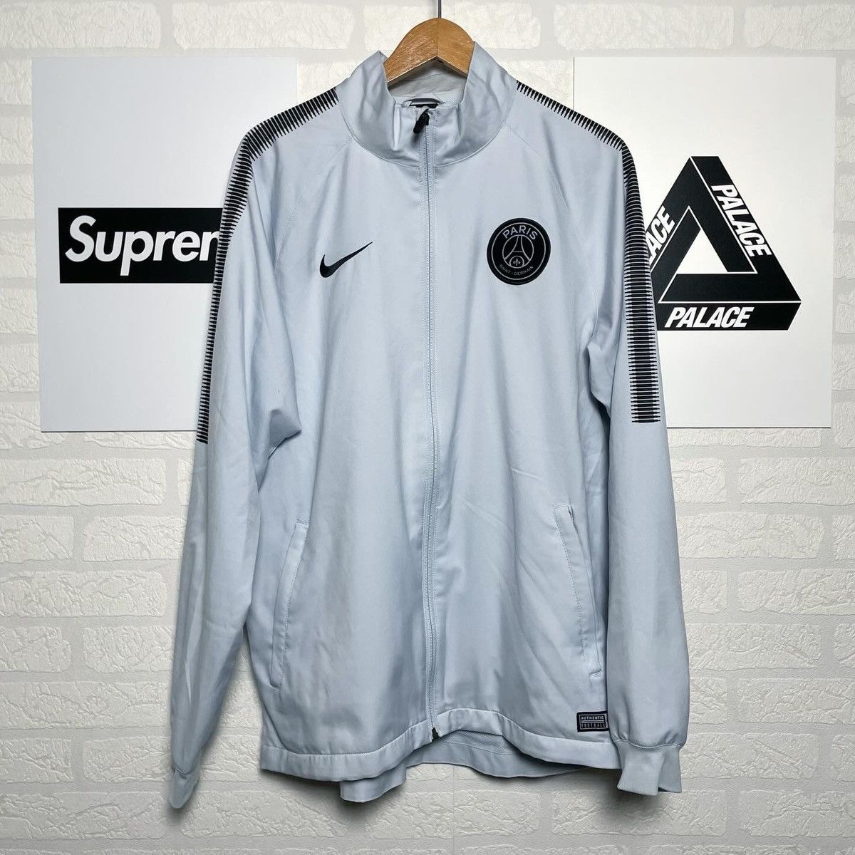 Nike Y2k Nike PSG Paris Saint Germain Light Jacket Size US L / EU 52-54 / 3 - 1 Thumbnail