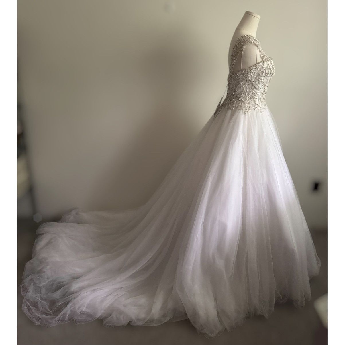 Other JUSTIN ALEXANDER White Silver Beaded Tulle Wedding Dress Size M / US 6-8 / IT 42-44 - 12 Thumbnail