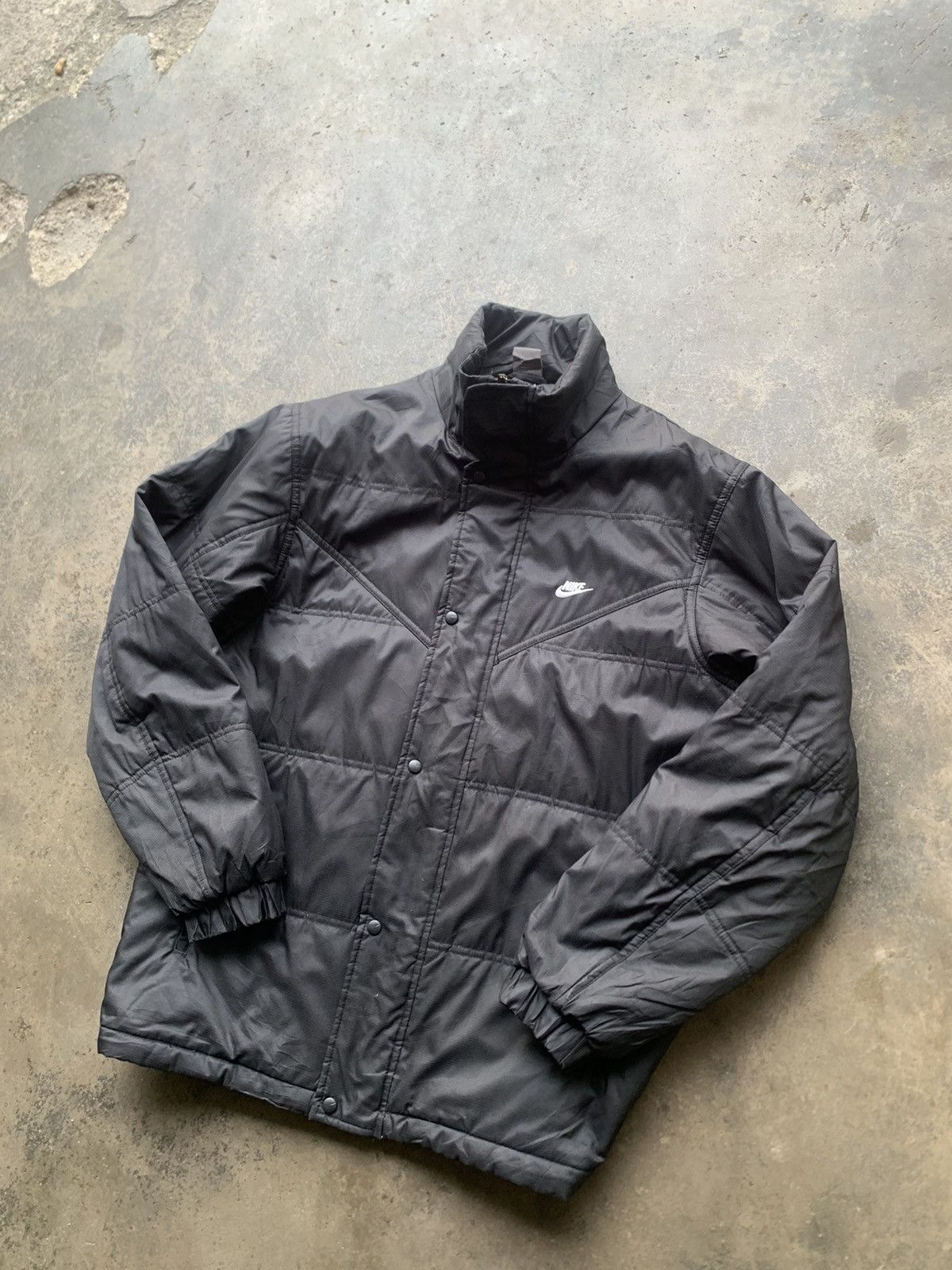 Nike 👹Nike Small Swoosh Light Puffer Jacket Size US M / EU 48-50 / 2 - 1 Thumbnail