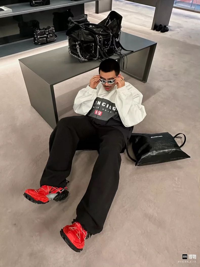 Other Balenciaga size XXS Embroidered LOGO pants with broken tro Size US 27 - 9 Thumbnail