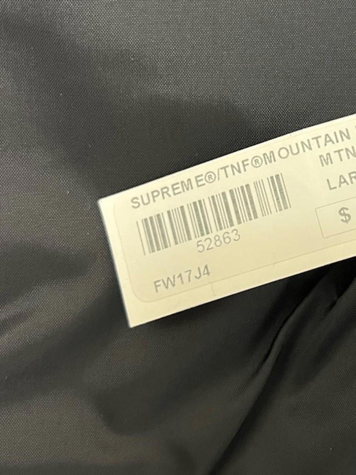 Supreme FW17 Supreme The North Face Mountain Light Jacket Blue L Size US L / EU 52-54 / 3 - 8 Thumbnail
