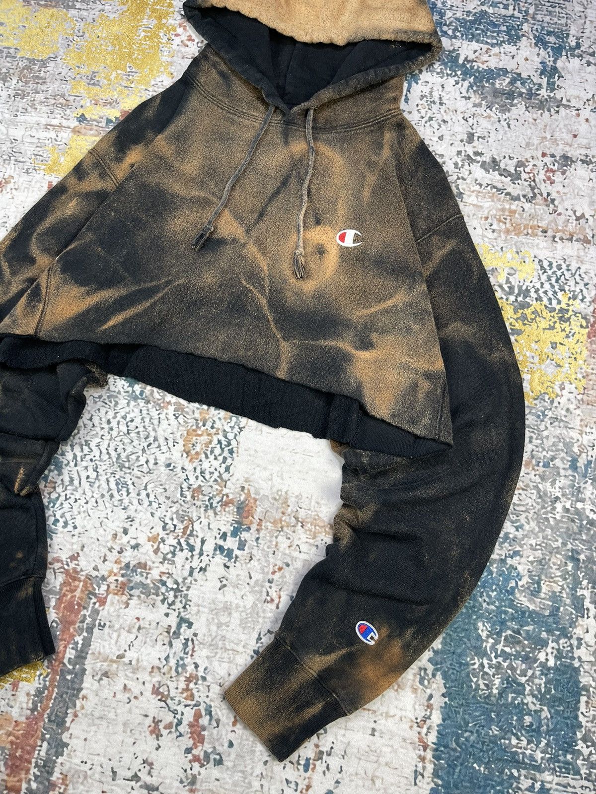 Champion Vintage CHAMPION Tie Dye Cut Crop Sweatshirt Size US M / EU 48-50 / 2 - 2 Thumbnail