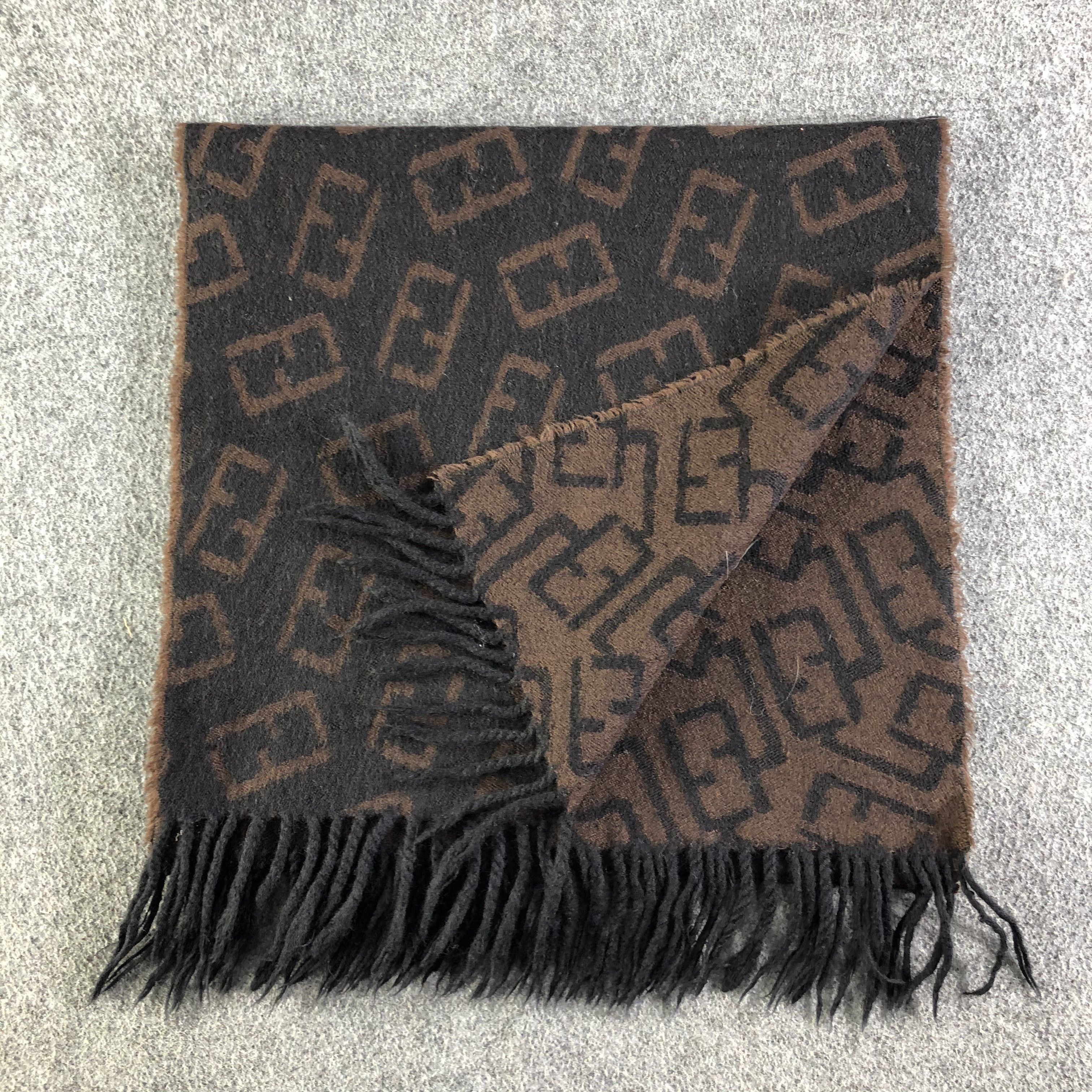 Fendi Fendi Scarf / Muffler / Neckwear P307 Size ONE SIZE - 4 Thumbnail